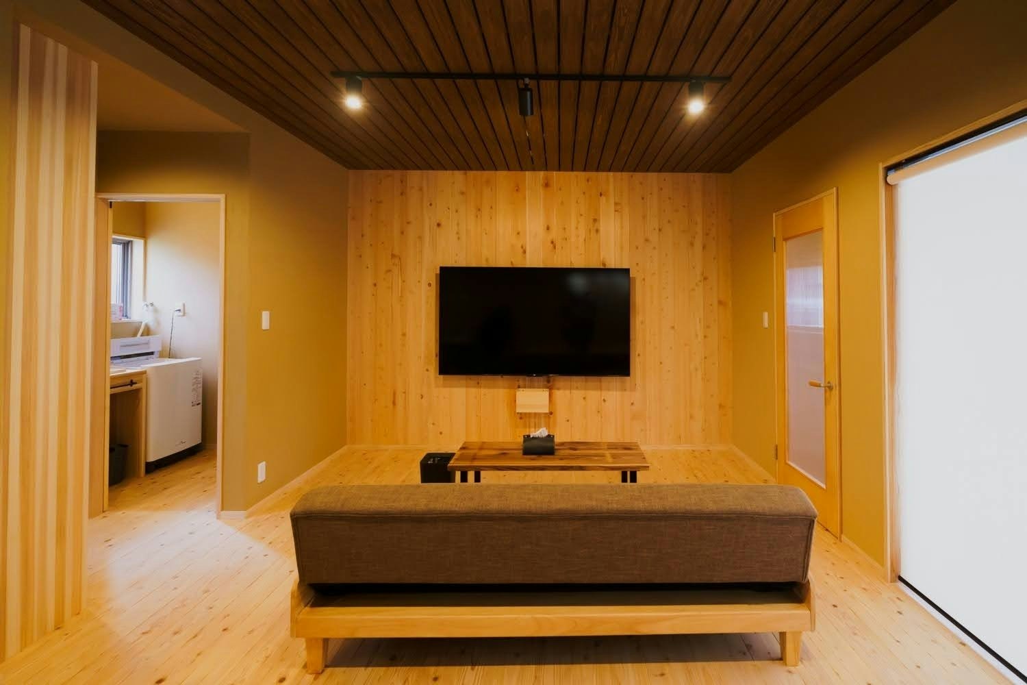 貸切岩盤浴と陶器風呂【阿蘇熊本 木の香の家】HANARE/熊本空港から5分 /  75インチTV