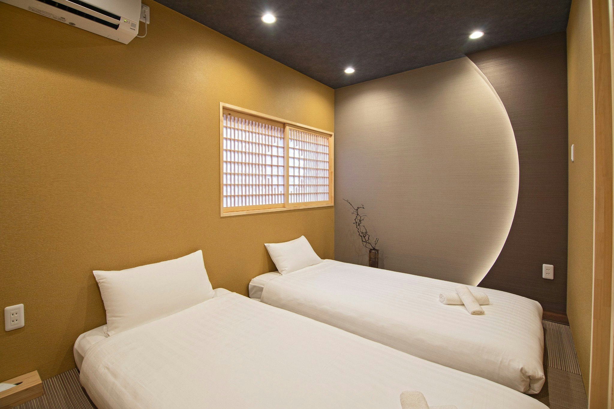 旅タイム・雪月花 room B,2つの寝室,最大4人宿泊可能,天下茶屋徒歩6分、関西空港まで32分