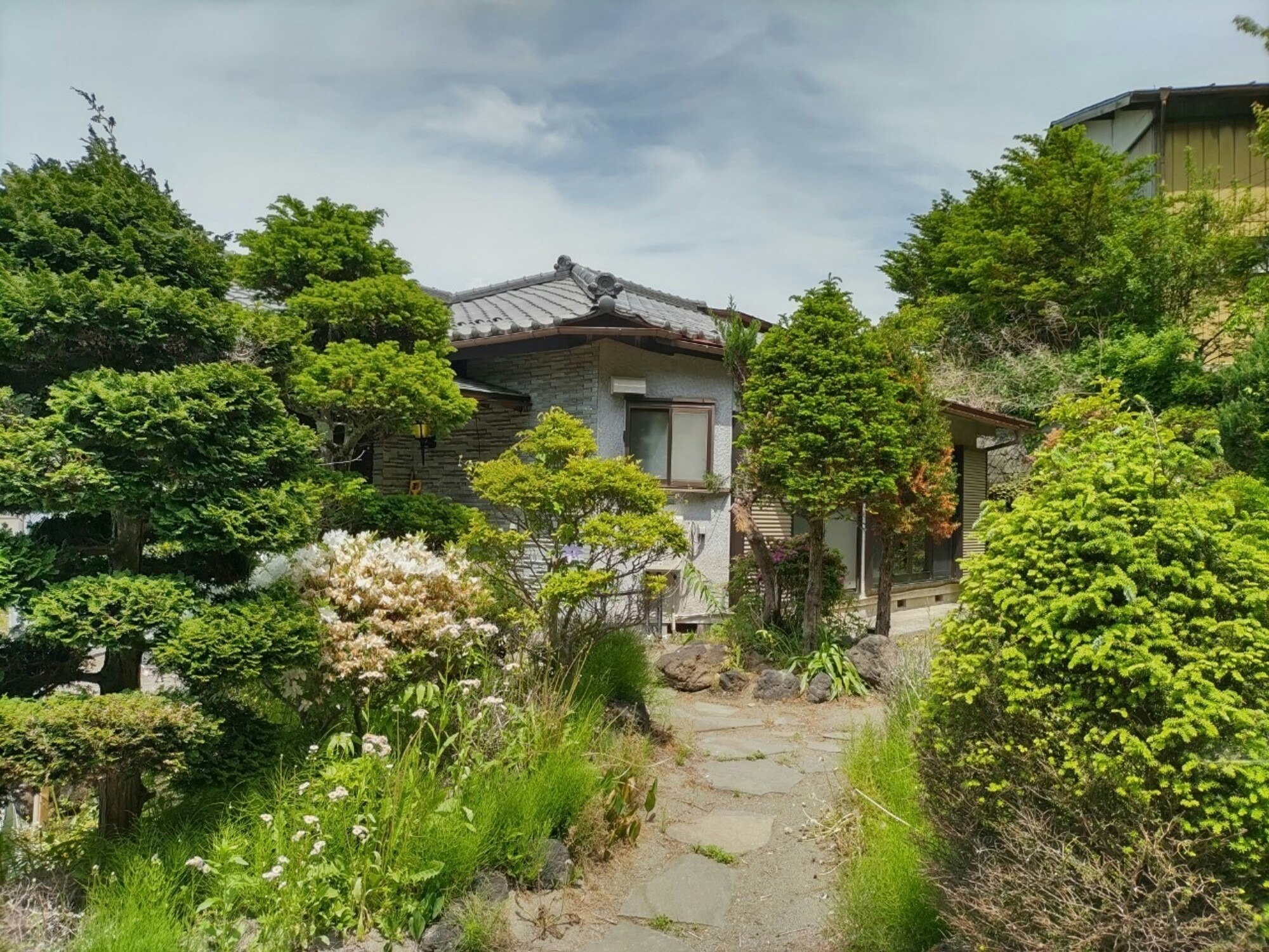 八ヶ岳エリアの好立地!大自然に囲まれた最高の環境にある古民家!