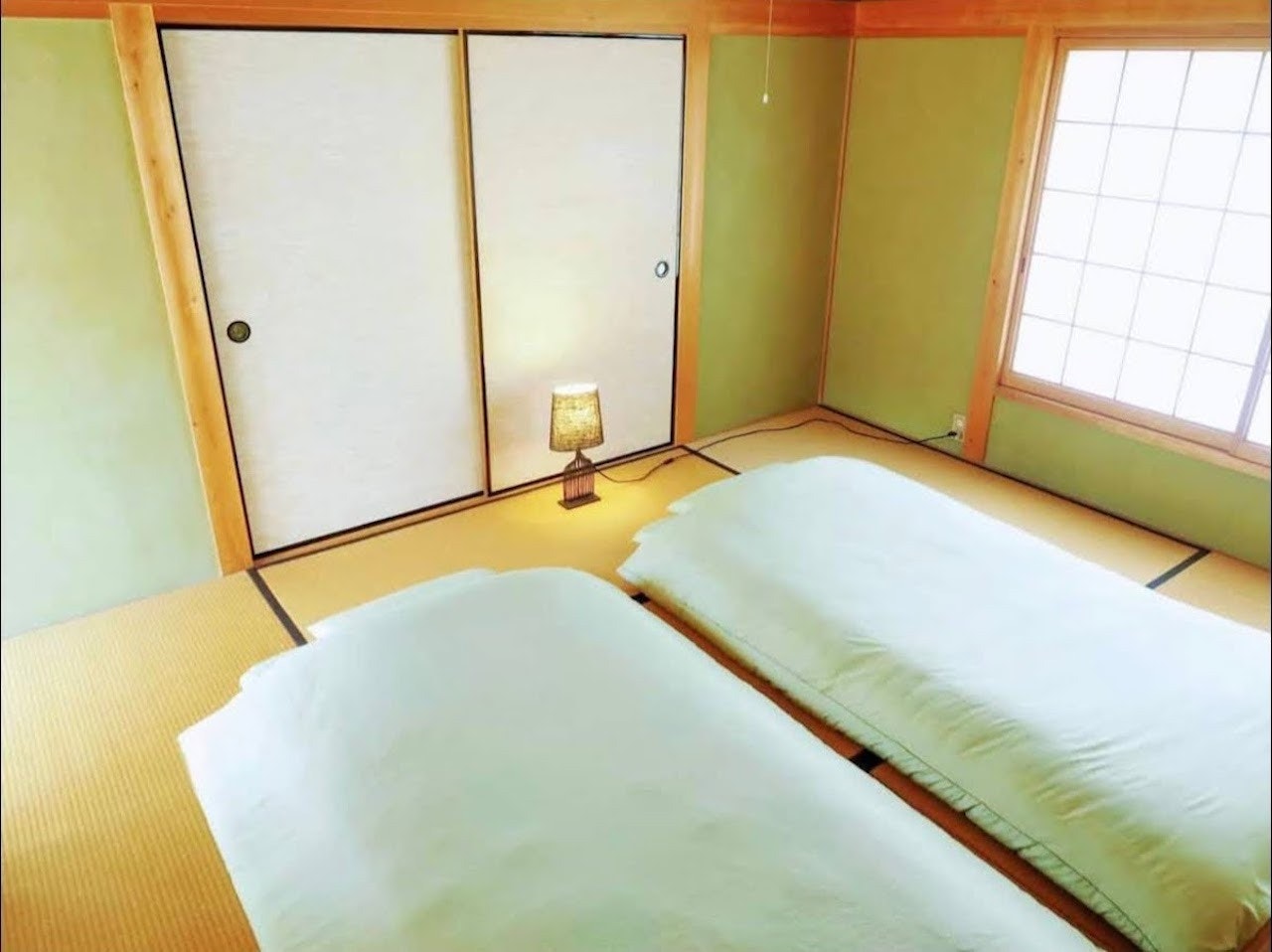 豊島美術館へ徒歩圏内、絶景デッキとお部屋での食事、プライベートサウナ、電動自転車有り(要予約)
