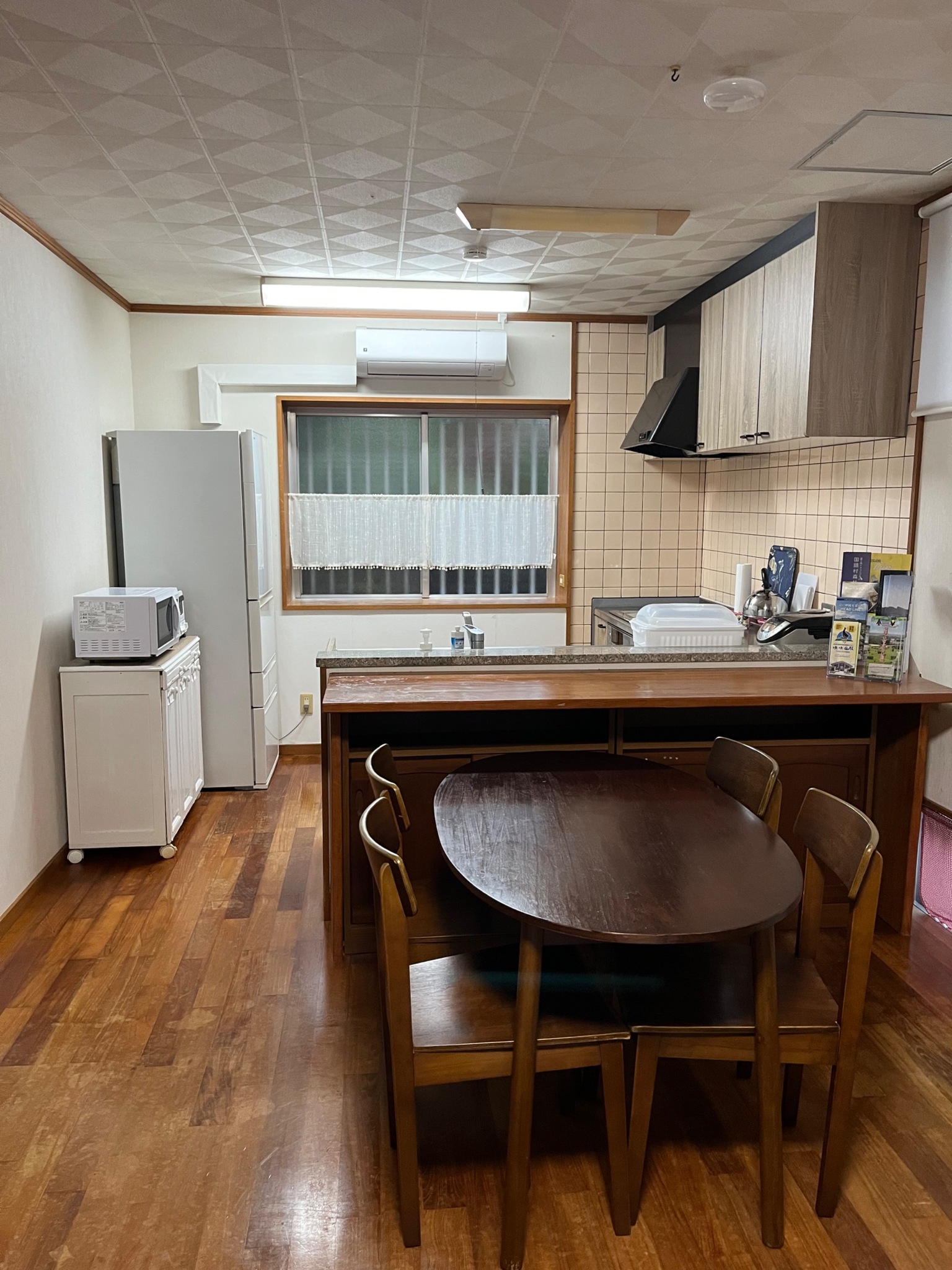 2階建の宿 日当たり良好 WI-FIあり ビーチまで徒歩5分