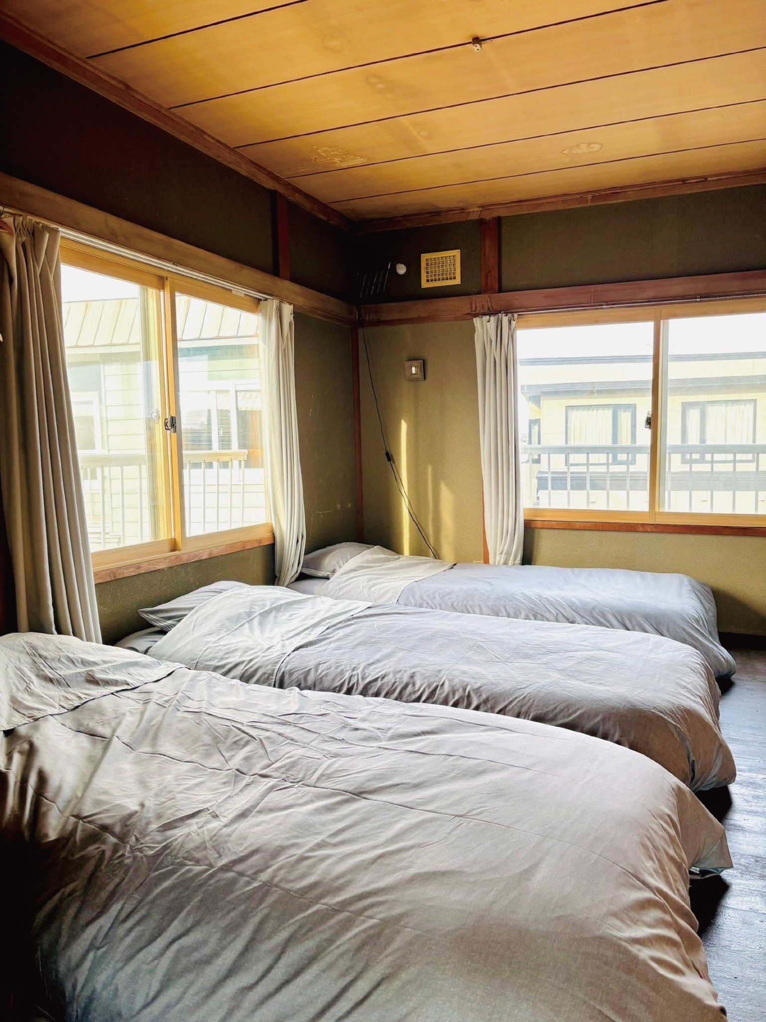BEAR FOOT apartment 201号室「ただいま おかえり」