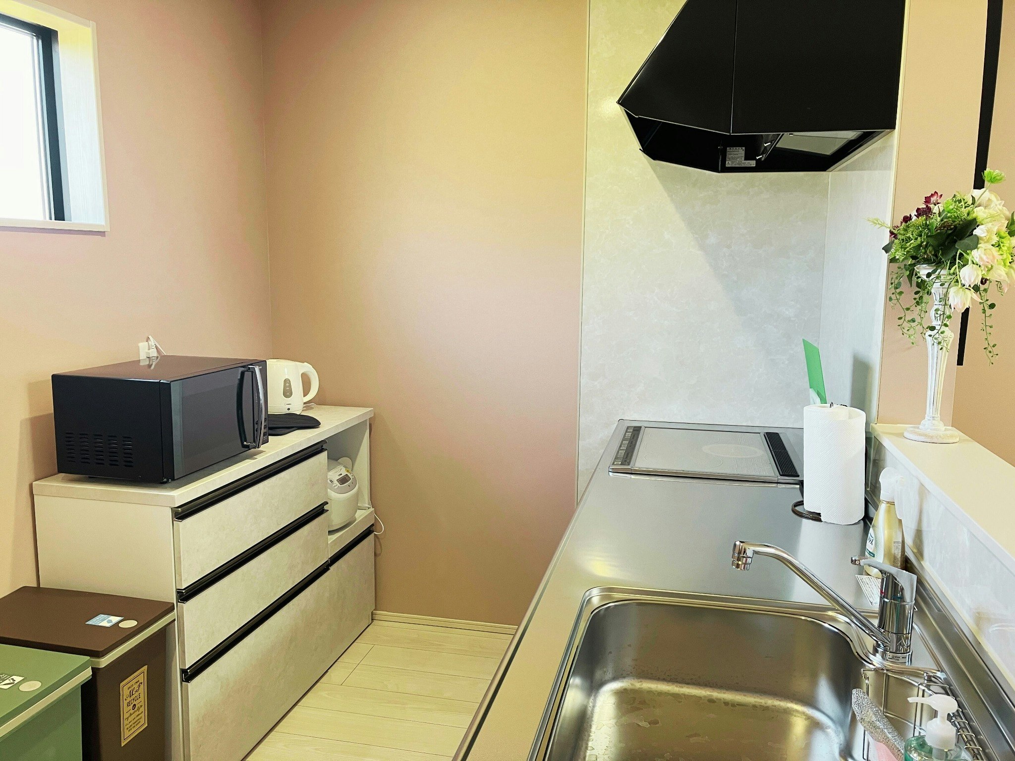 菊池の温泉街そばにある、一軒家まるまる貸し切りの新築住宅「CASA KIKUCHI A」