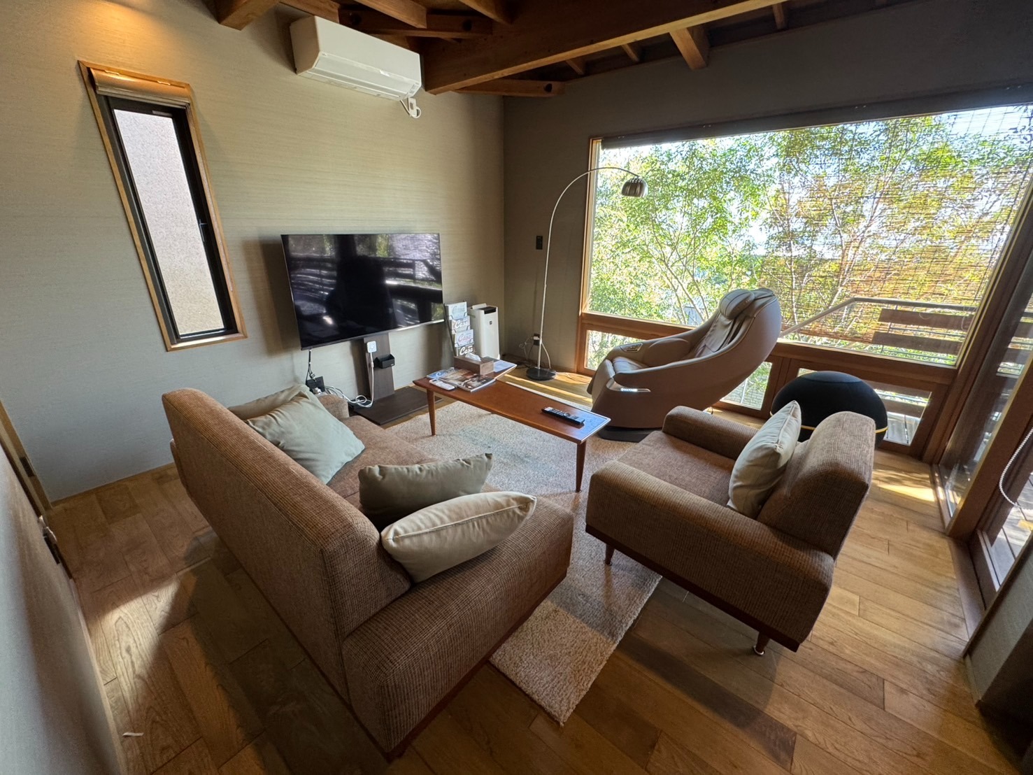 一棟貸し【ルネ伊豆山VILLA134】相模湾を眼下に望む温泉付きの宿/民泊のnull