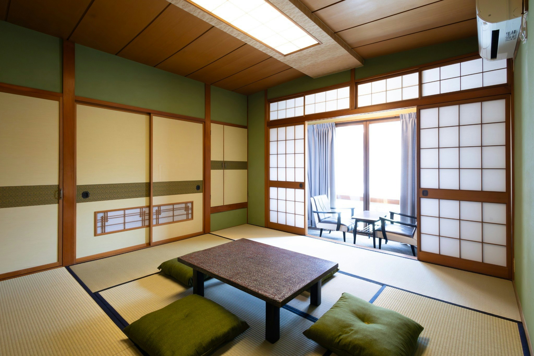 【禁煙】【素泊り】和室8畳 客室【綾】トイレ、シャワー室、浴室共用