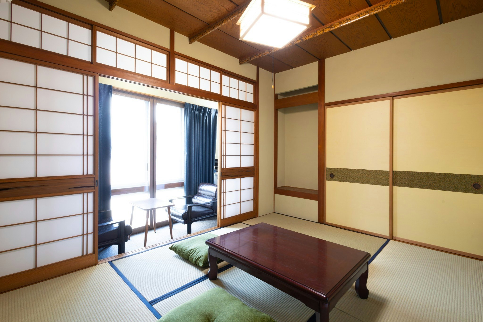 【禁煙】【素泊り】和室6畳  客室【波】トイレ、シャワー室、浴室共用