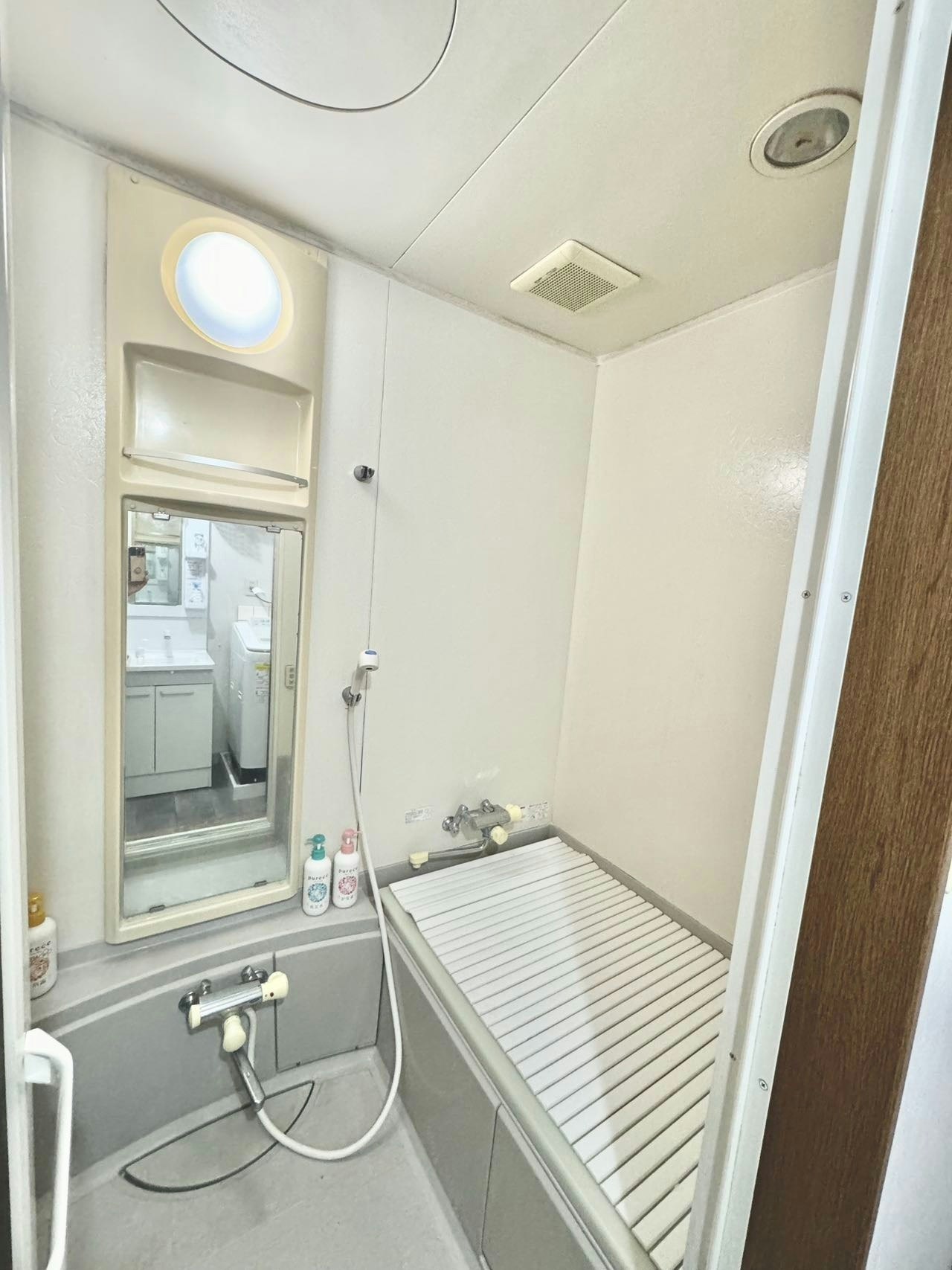 大山駅徒歩7分/池袋まで電車で5分/空港間有料送迎/チェックイン前後荷物お預け可能