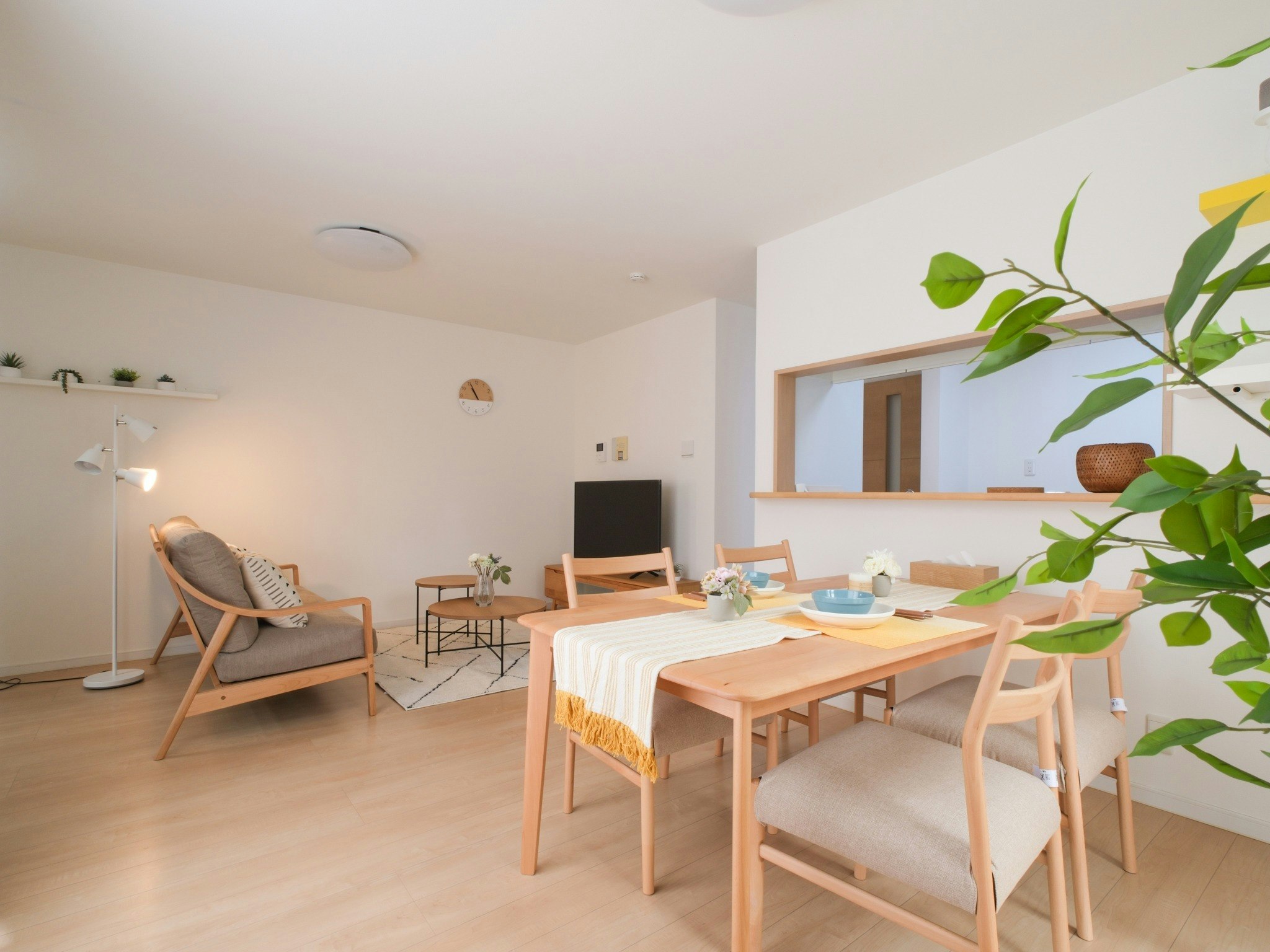 茶屋居/天下茶屋駅徒歩2分/2024年新装4室8ベッド13名/無料駐車場/難波心斎橋大阪関西空港梅田