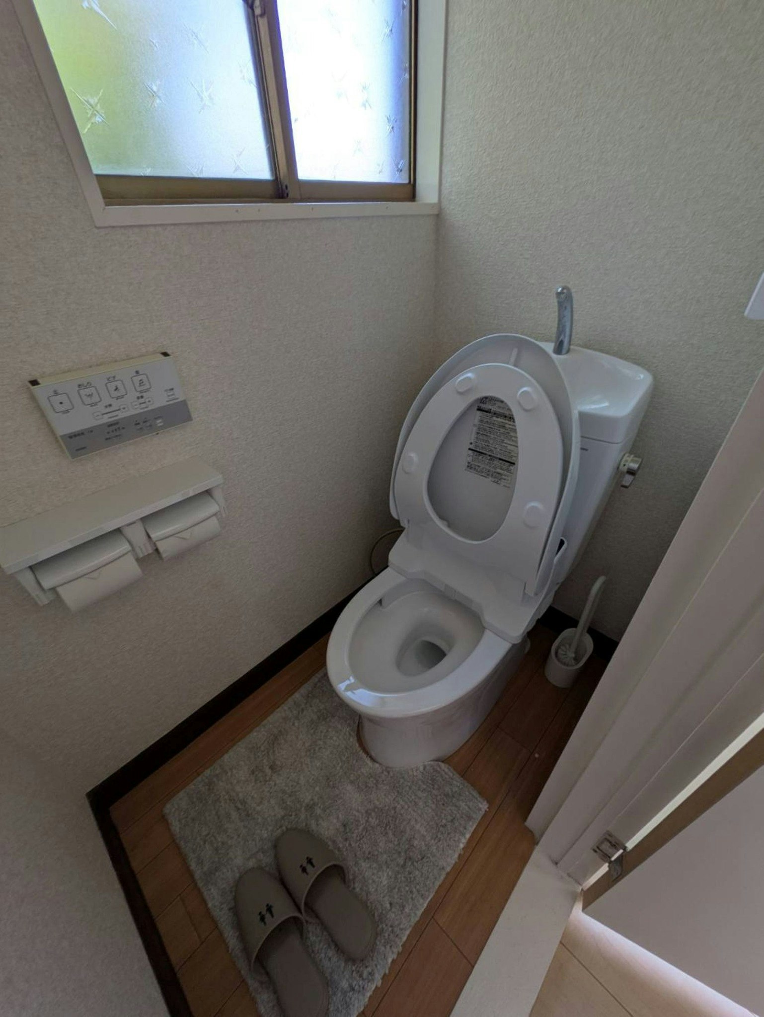 一軒家貸し切りの民泊