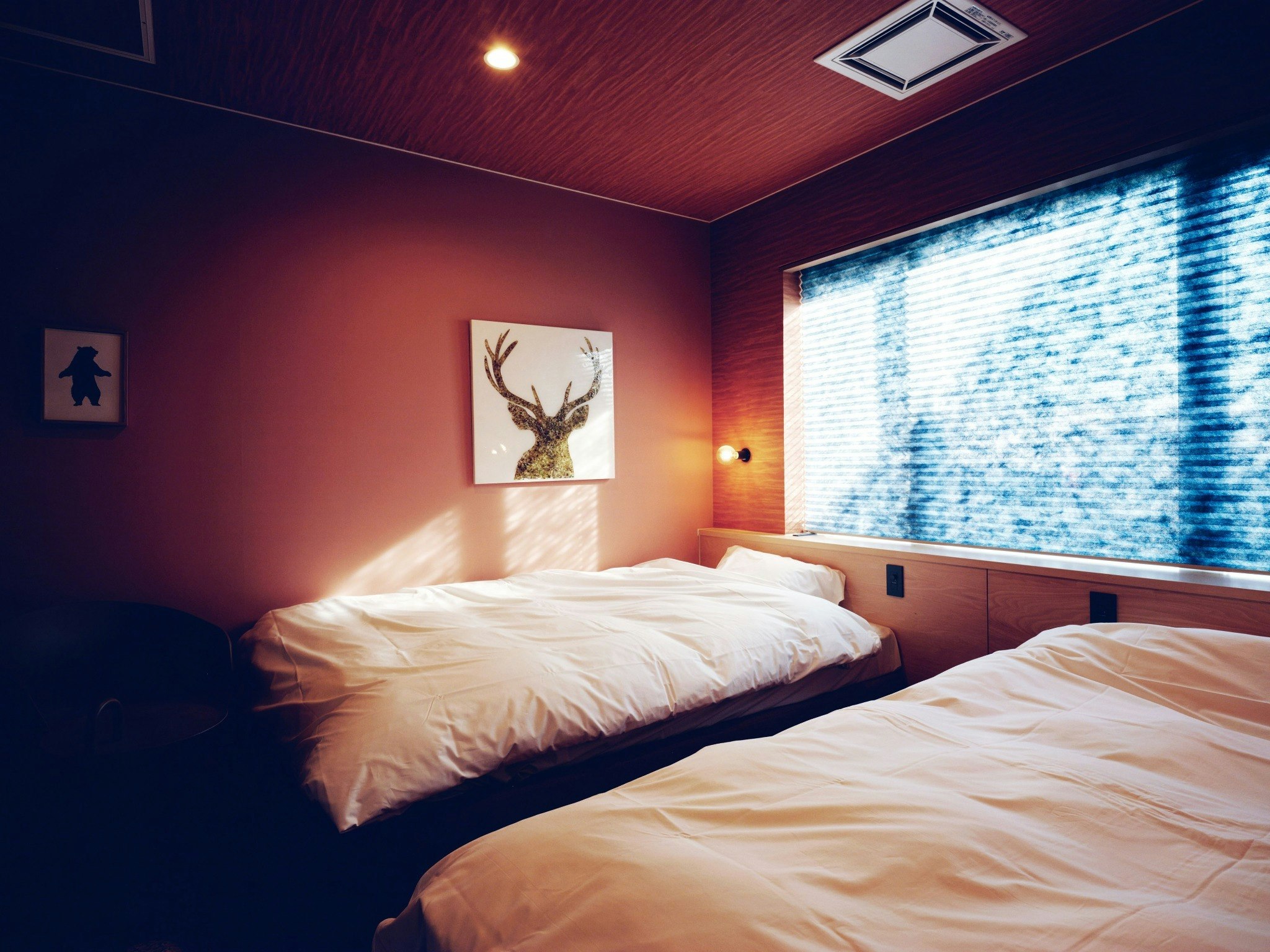 ―釧路の酒屋が営む、地域とつながる一棟貸しの宿―【ドリンクインクルーシブ・完全貸切・15名まで可能】