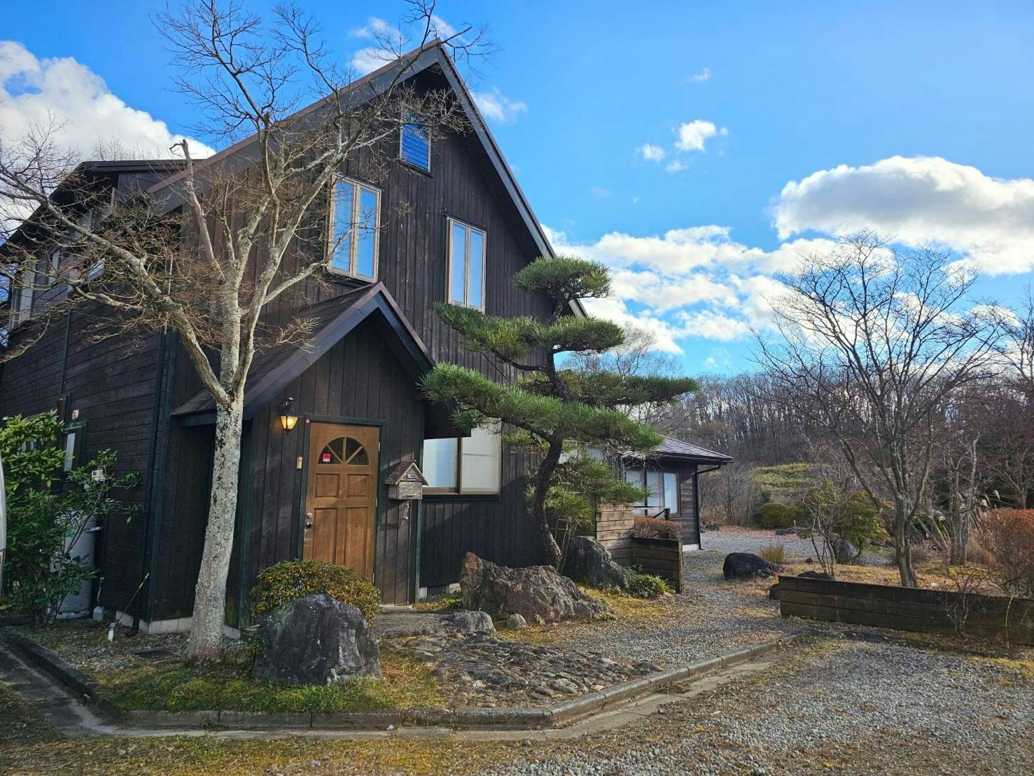 那須町にある広い和洋風の大型庭付き一戸建