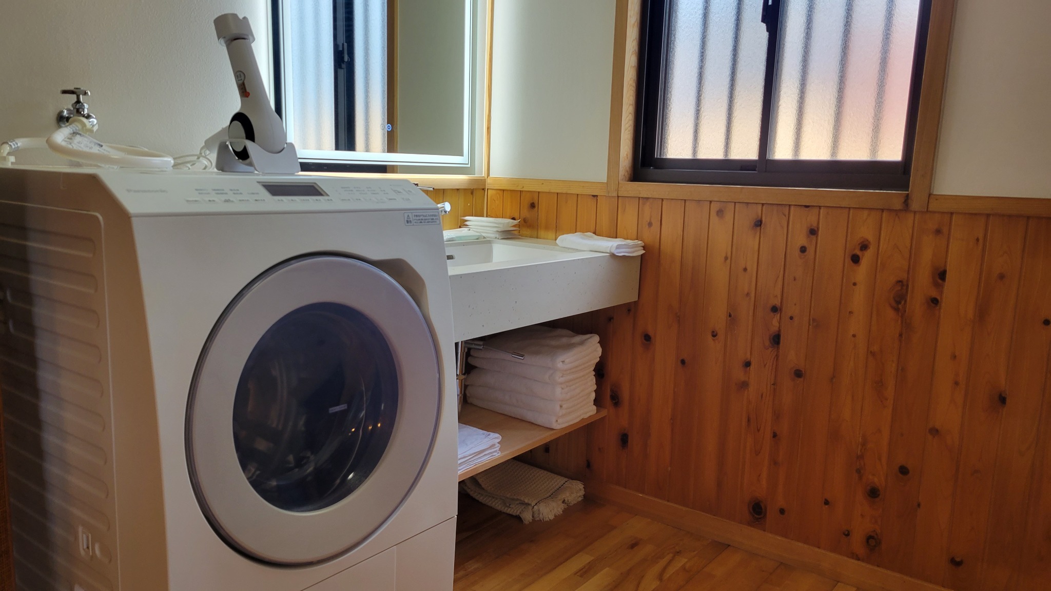 SUNNY house SHIRATO のnull