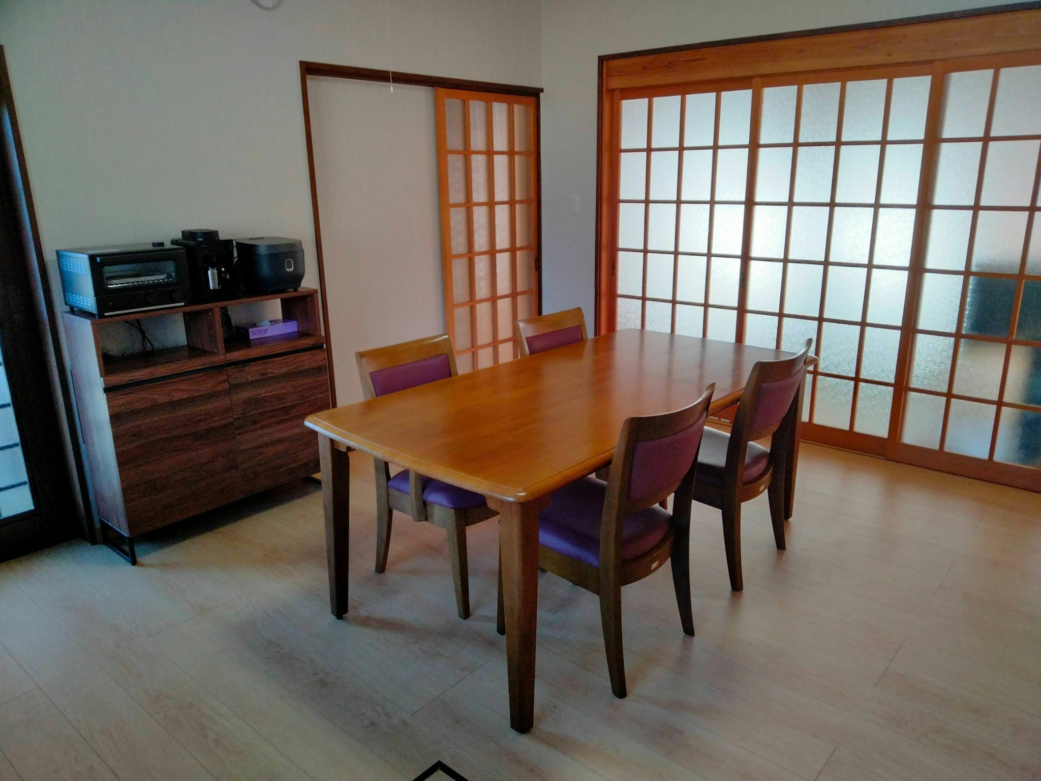 【和洋室】畳の和室に障子  縁側など  昔ながらのお部屋で  過ごす憩いの滞在