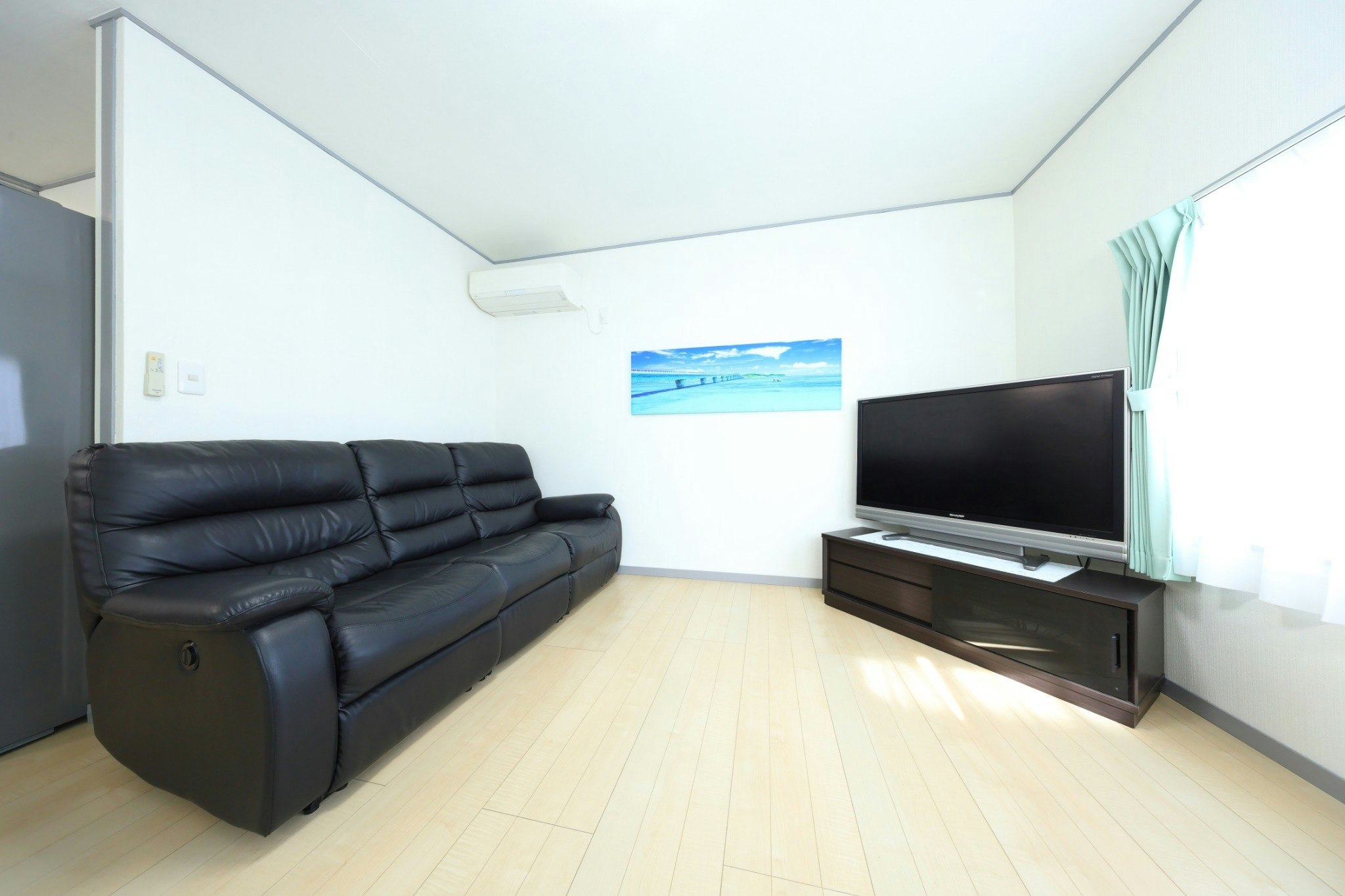 【サザンコースト・湘南】海まで徒歩7分の静かな住宅街に位置する茅ヶ崎市内の一軒家。無料駐車場有り。