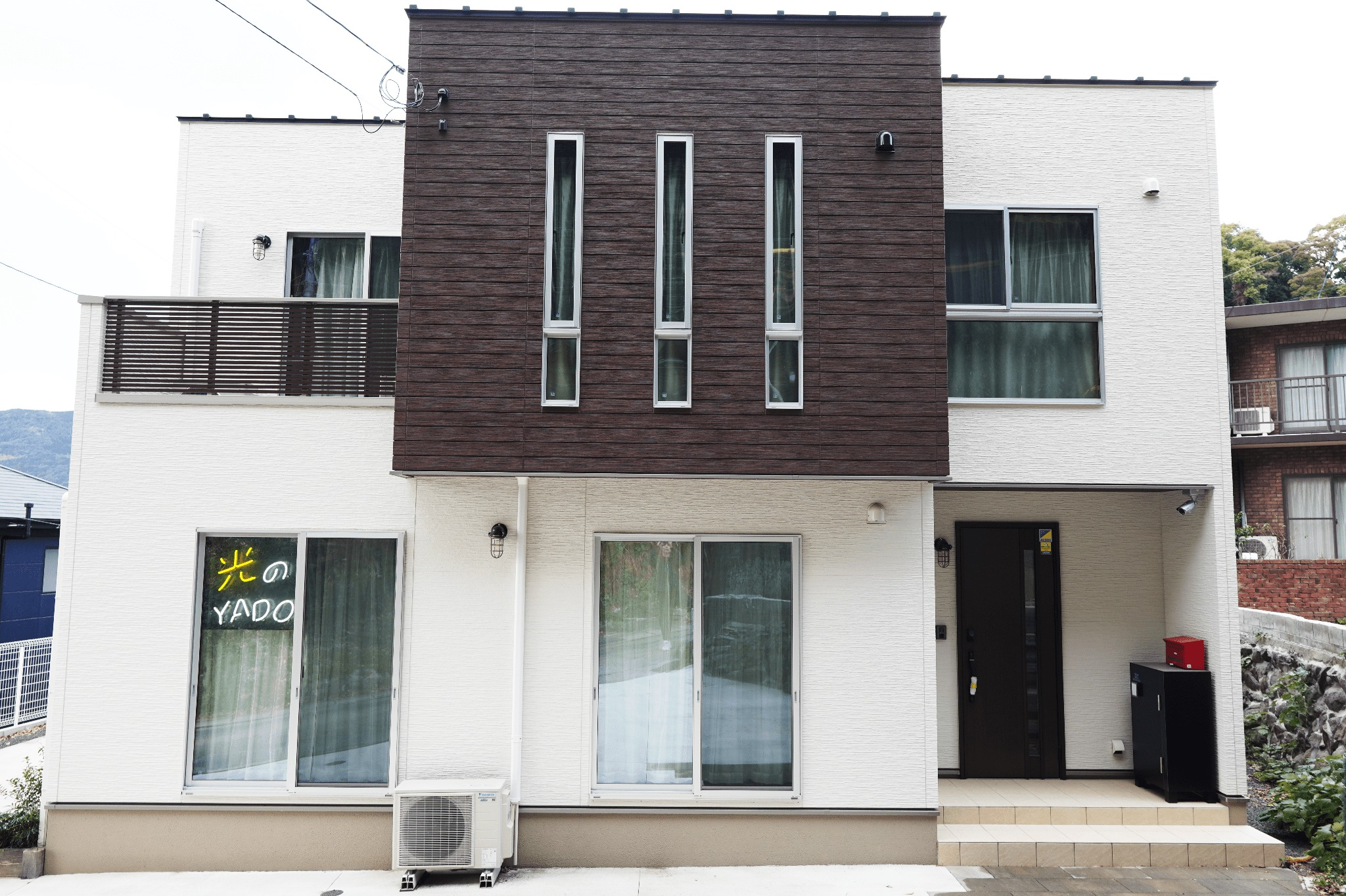 【新築】佐世保市中心部に近い静かな住宅地の2階建て一軒家