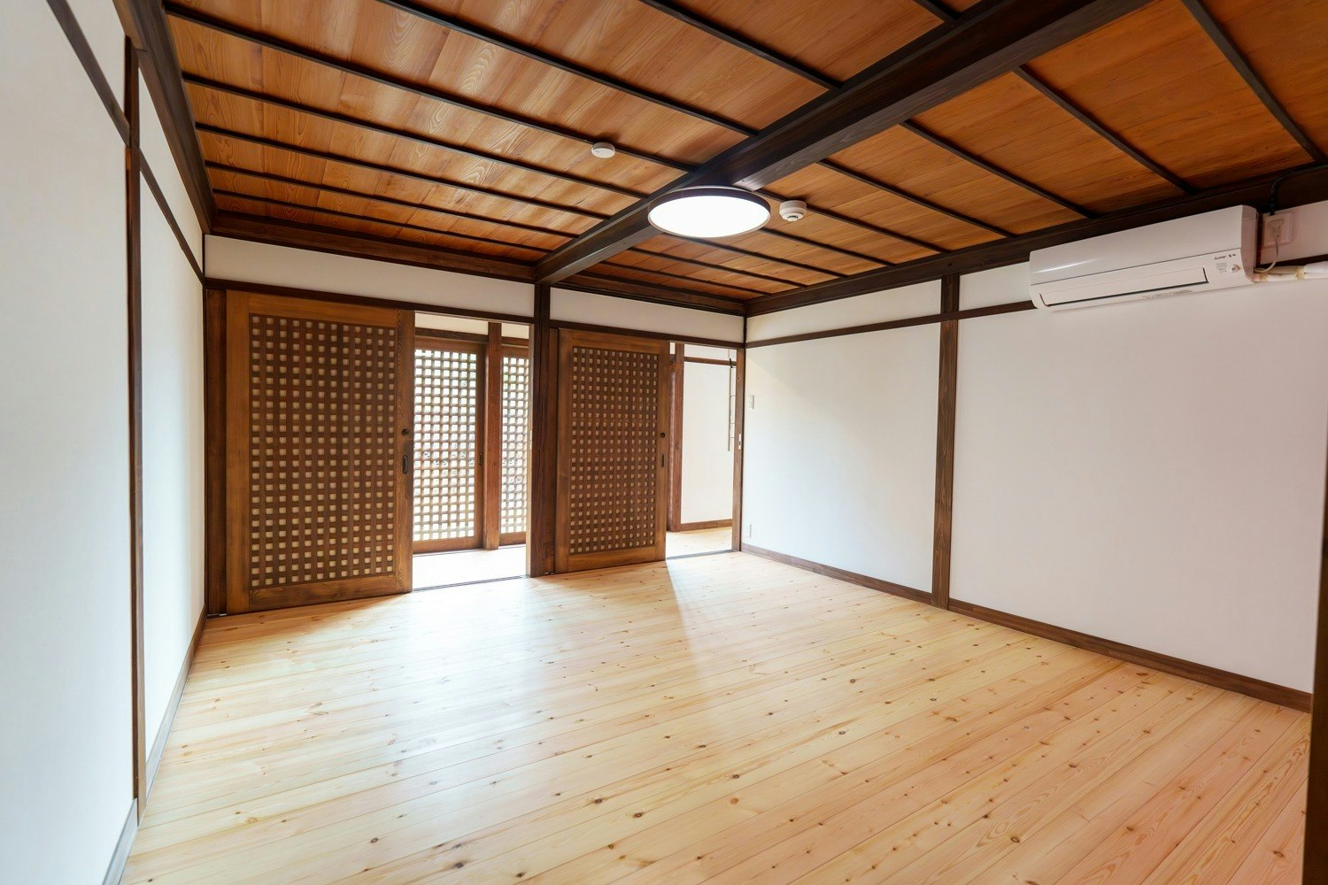 つるのこ縁屋