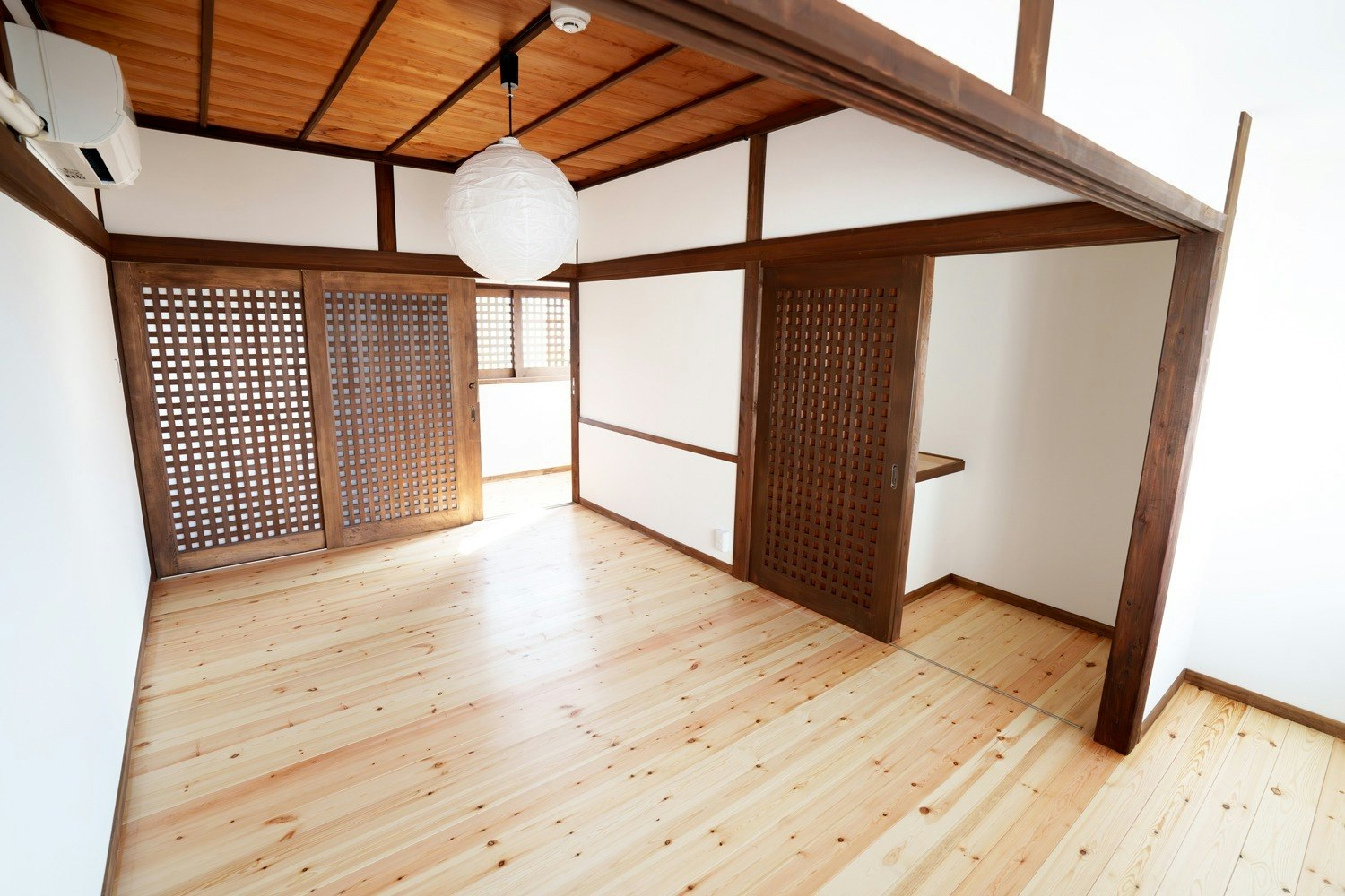 つるのこ縁屋