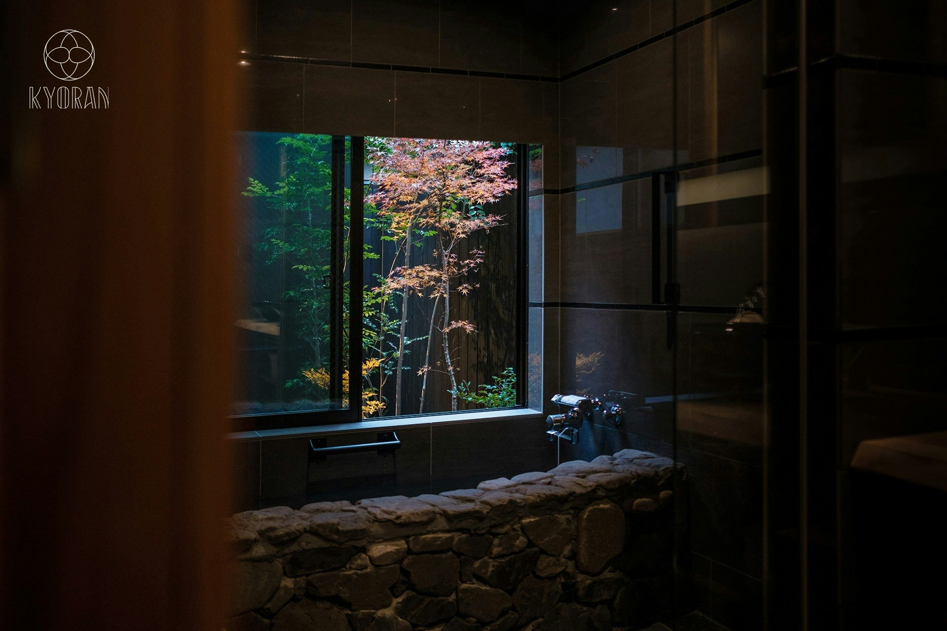 祇園花見小路、清水寺徒歩圏内、京阪「七条駅」徒歩5分、8名3LDK上質一棟貸し