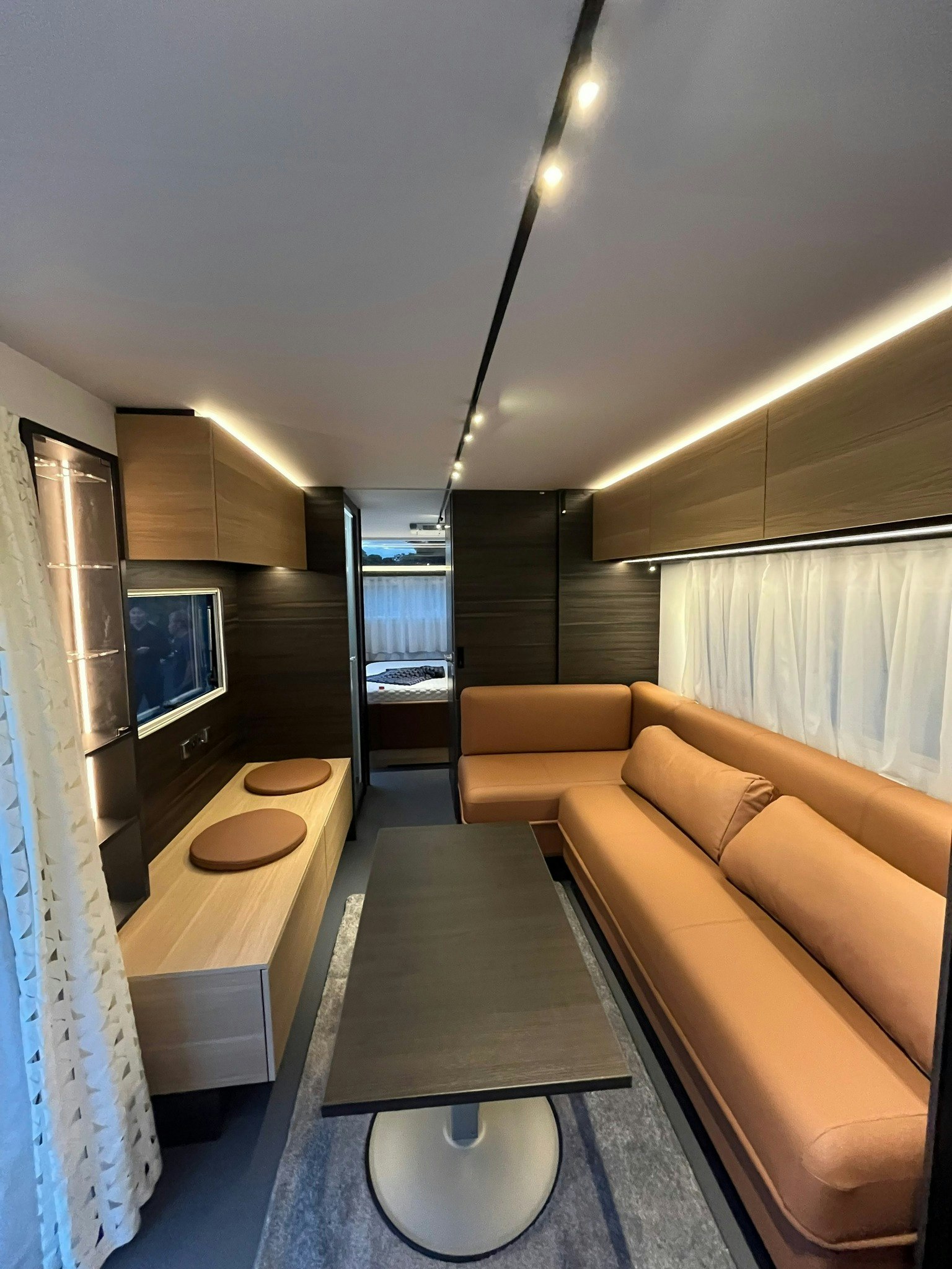 キャンピングトレーラー宿泊特典〖月~木は酵素風呂かバレルサウナを選べる!!〗土日祝は酵素風呂付☆