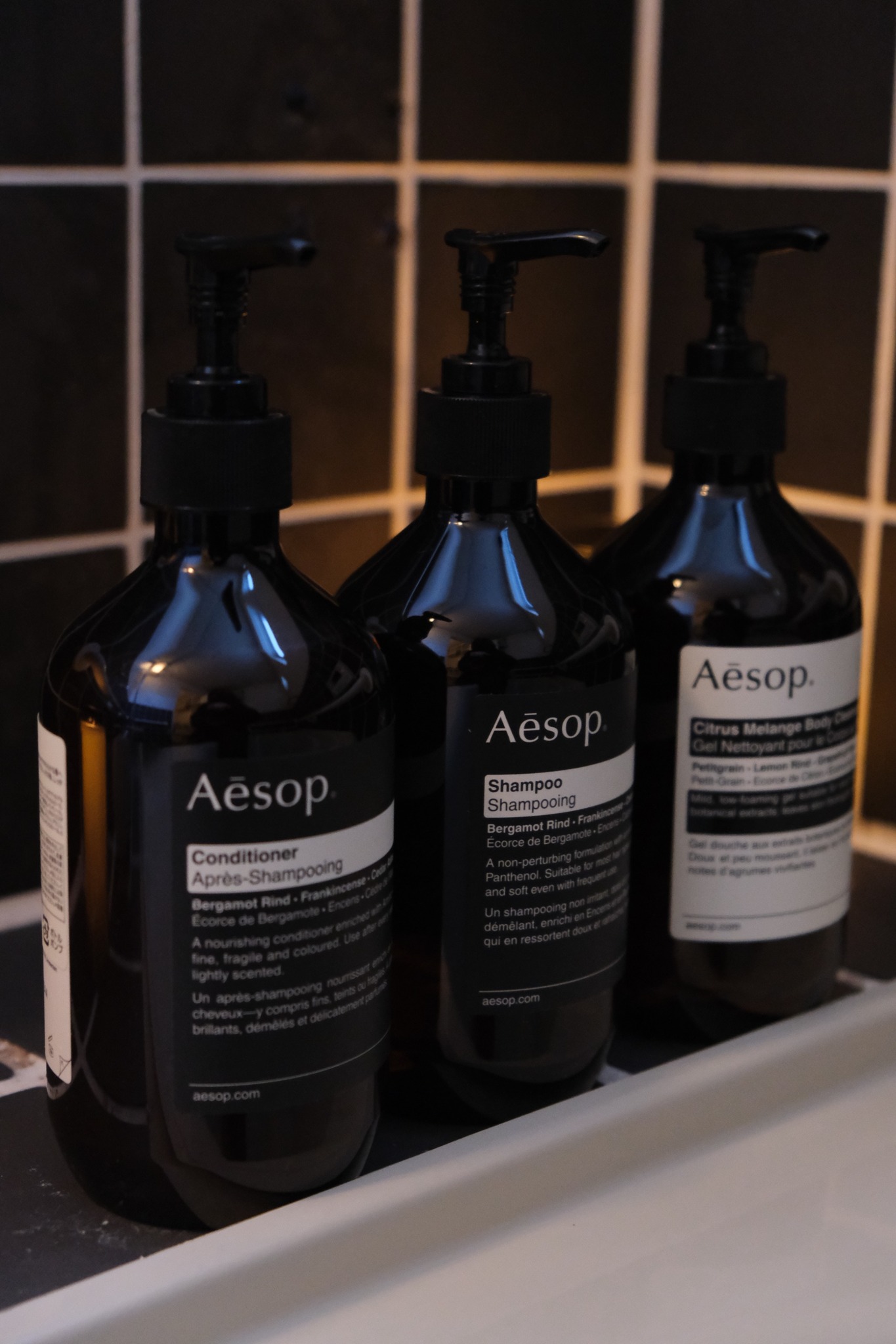 目的を忘れ漂うなステイを。アートに泊まるヴィラ/民泊のnull