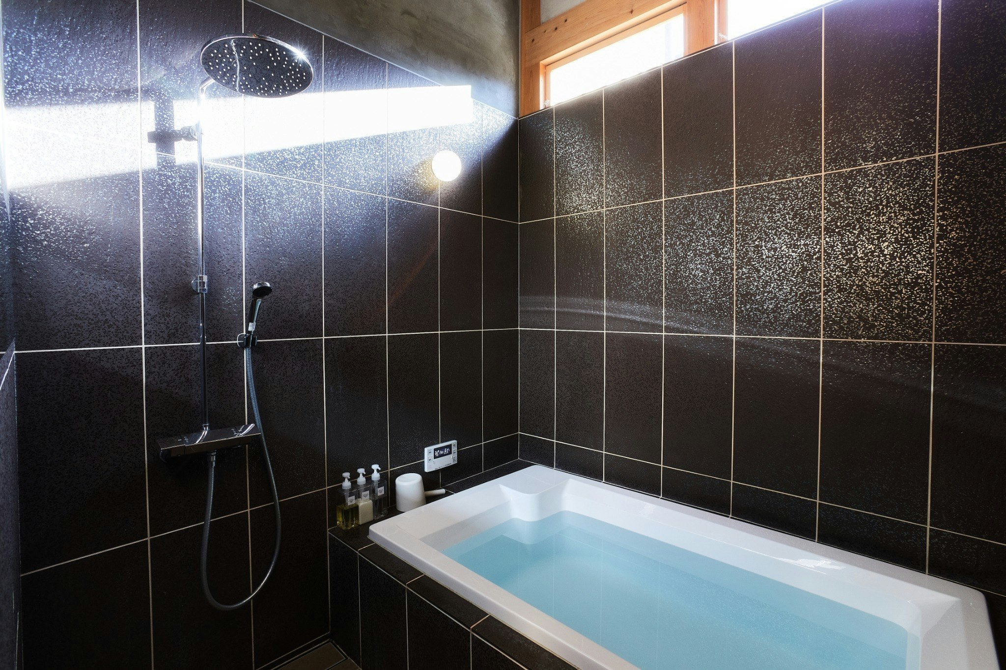 最大15名 囲炉裏とサウナ、歴史ある古民家を貸し切る贅沢なひととき