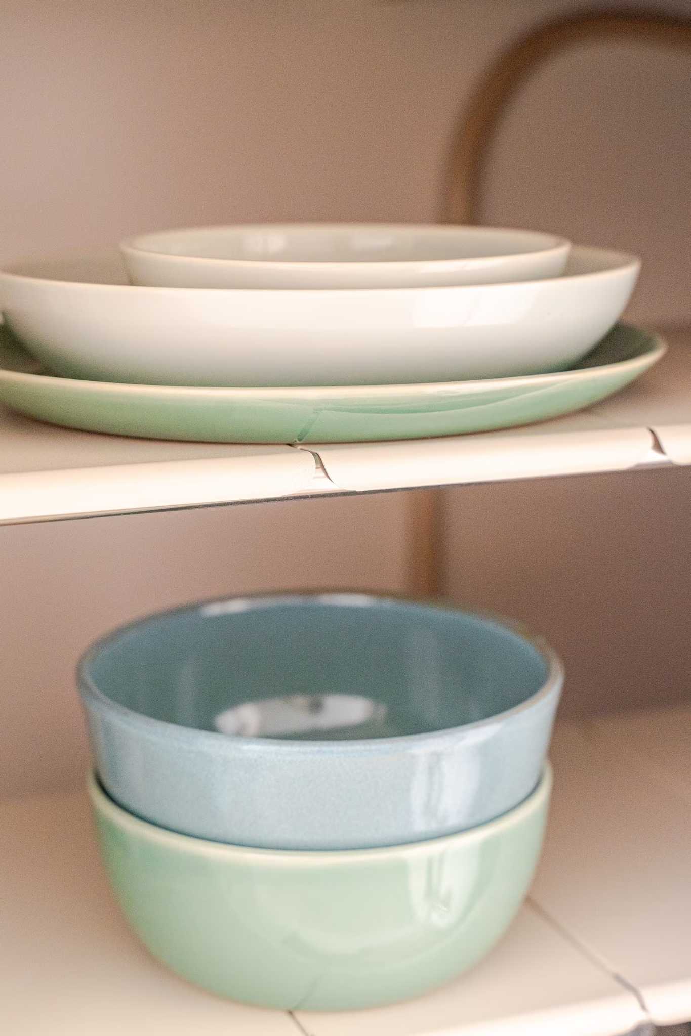 クイーンサイズベッド1台とソファベッド1台でゆったり