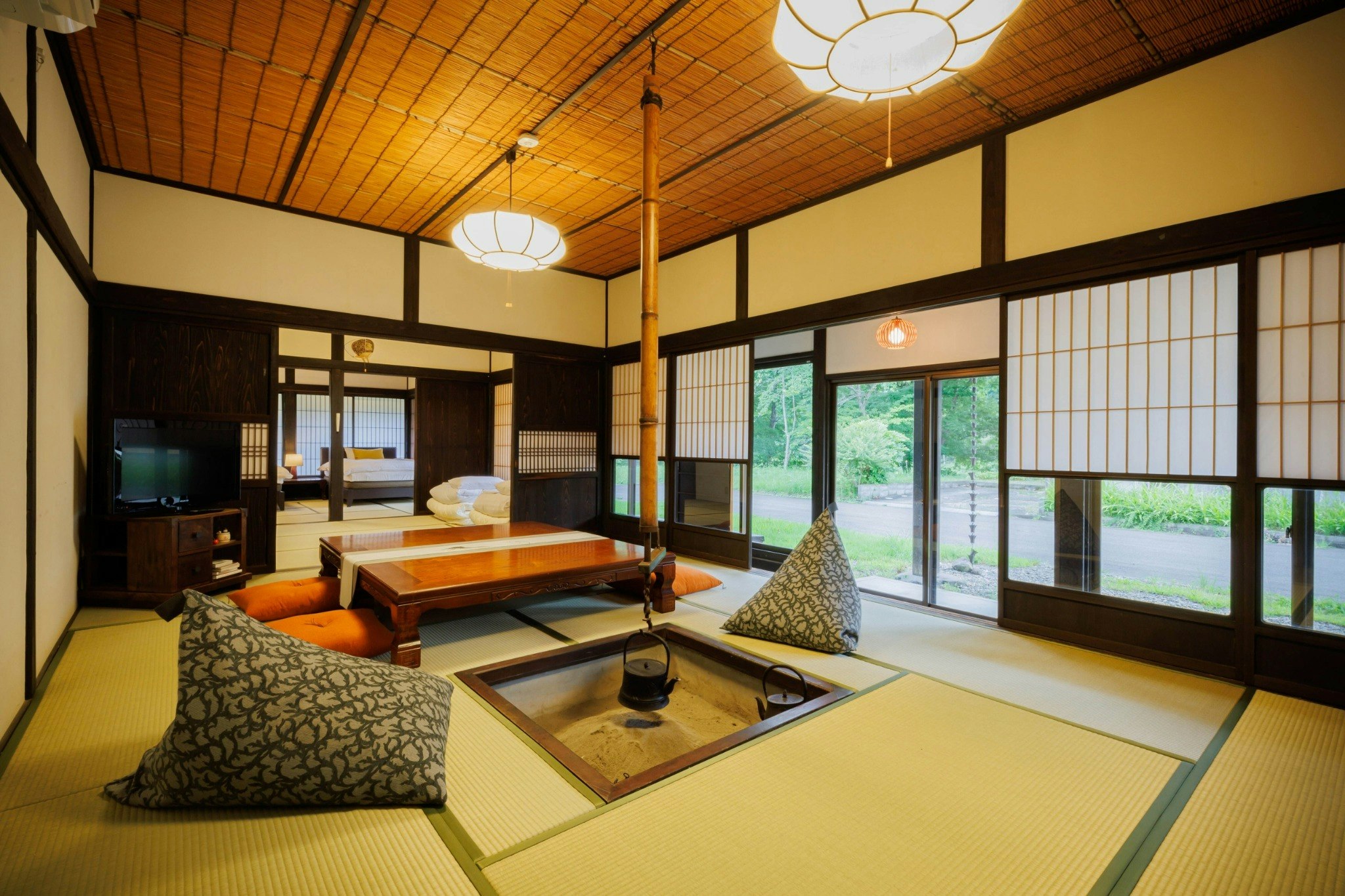 ひぐらし庵 -カフェレストラン券付|天然温泉付き古民家|ガイアリゾート