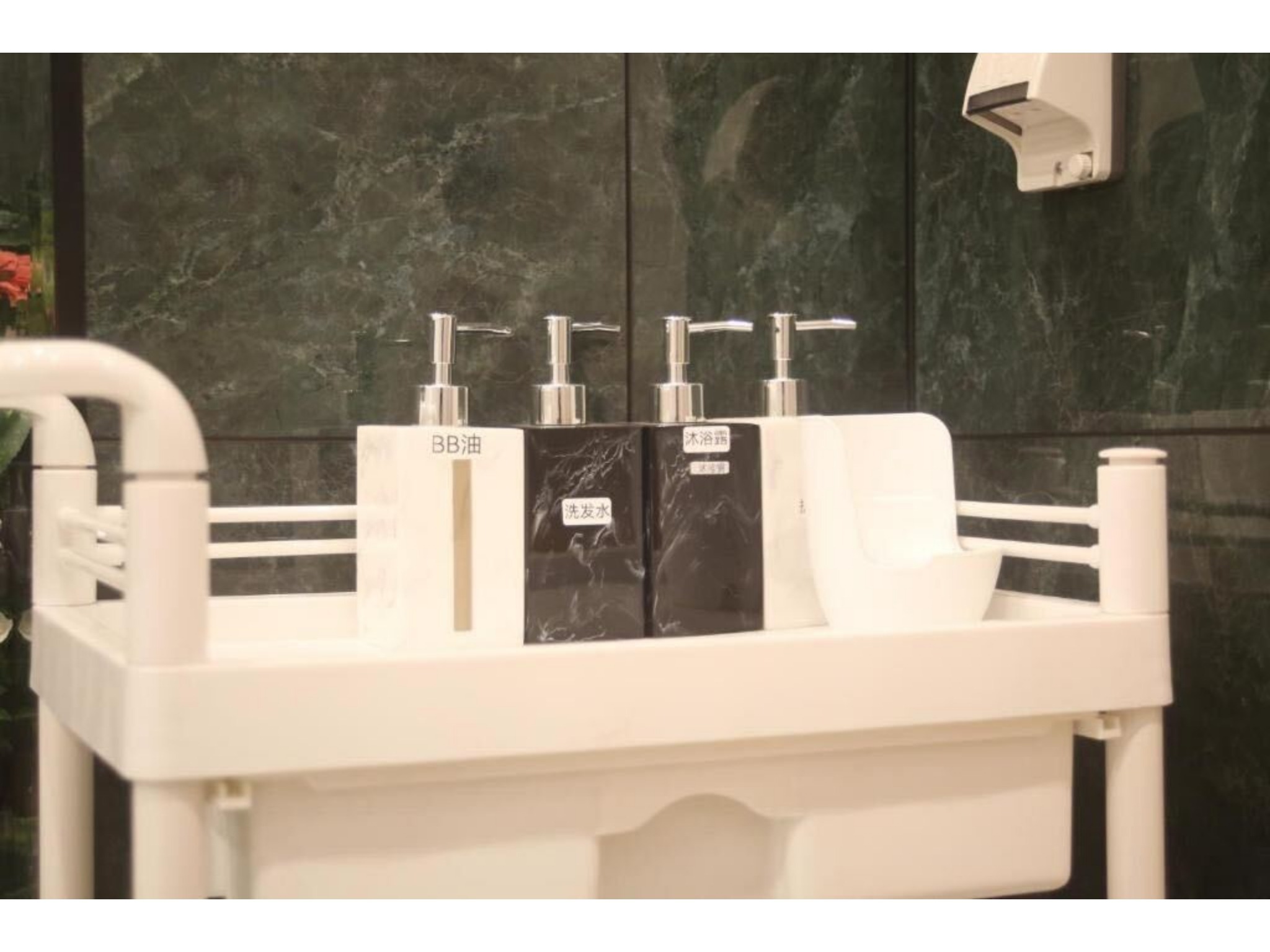 MIYAVI hotel のnull