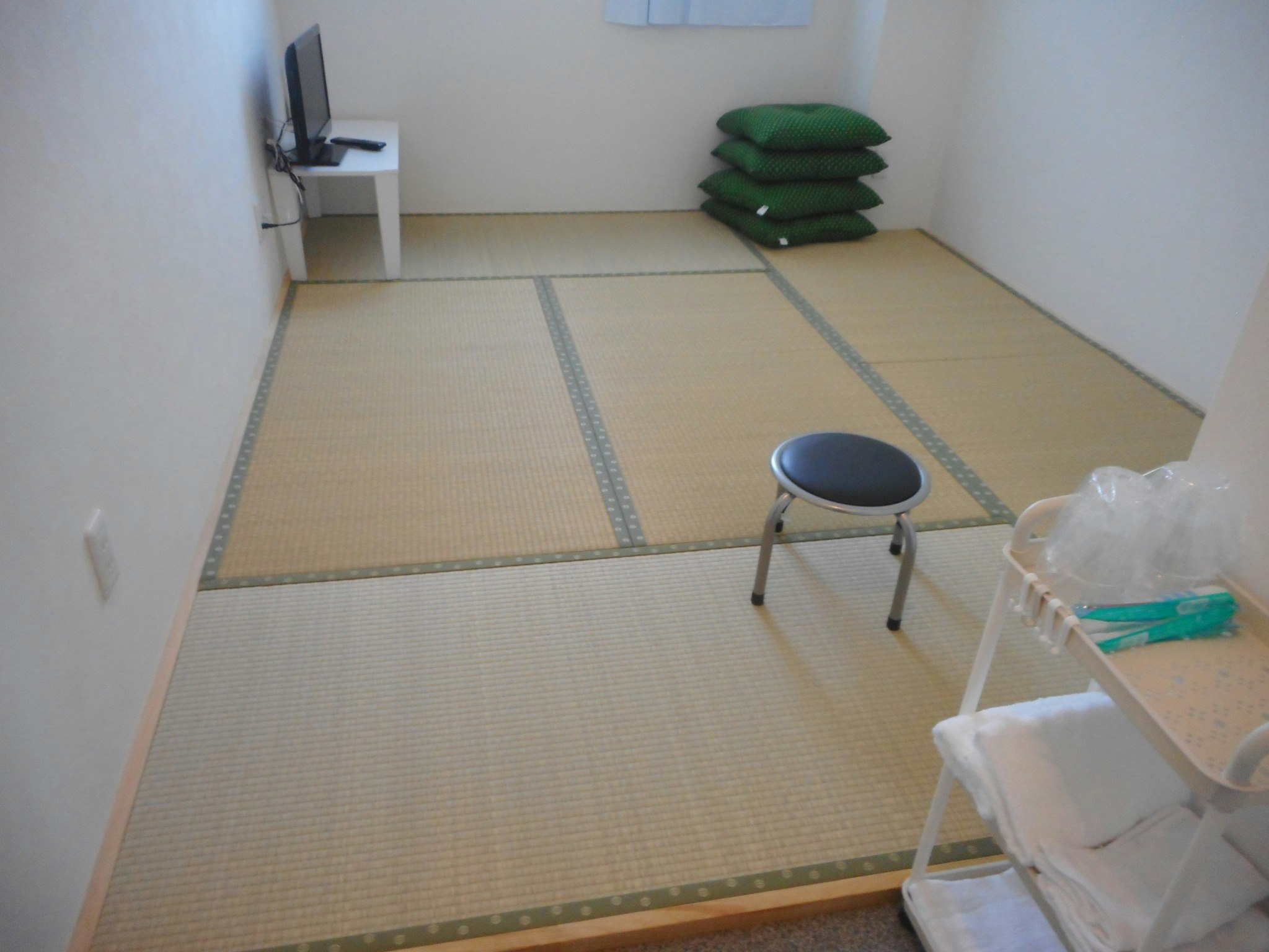 畳の部屋で友達、家族でのご利用に敵しております
