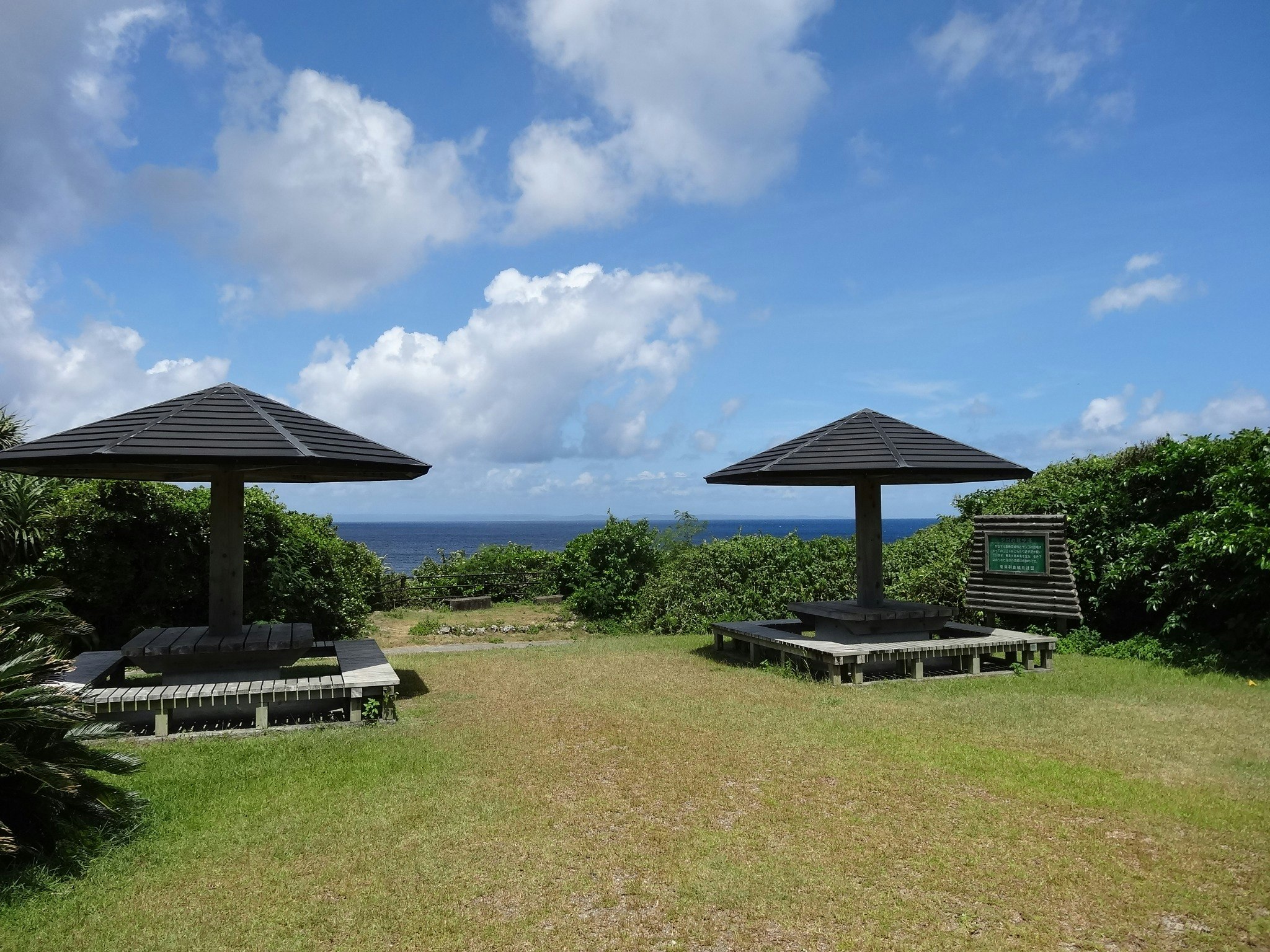 畳の部屋で友達、家族でのご利用に敵しております