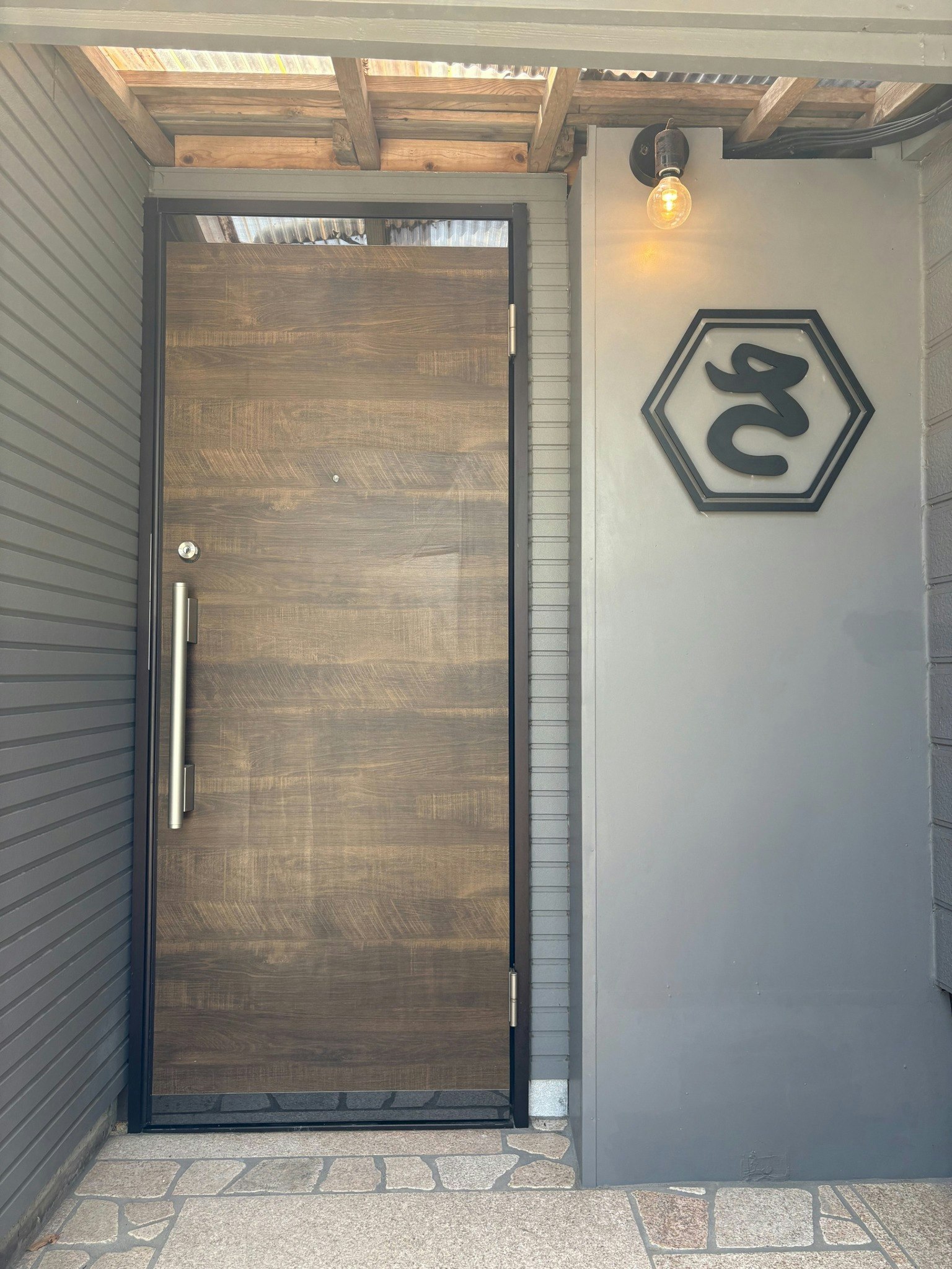 一組限定の小さな宿「サカエヤ.」で豊かな島旅を