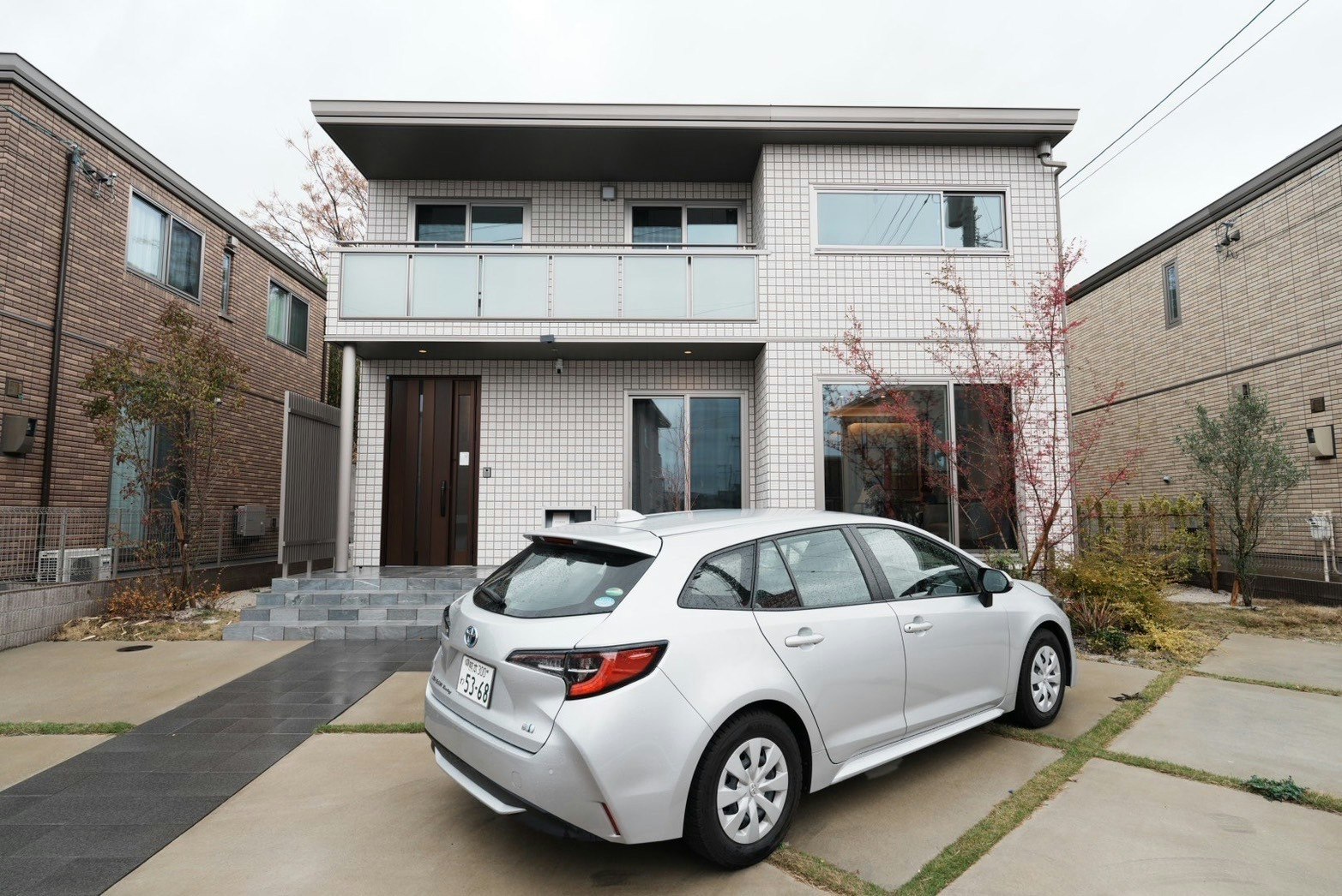 Akikawa Koshi 1 TSMC15分 鉄骨1棟貸切戸建