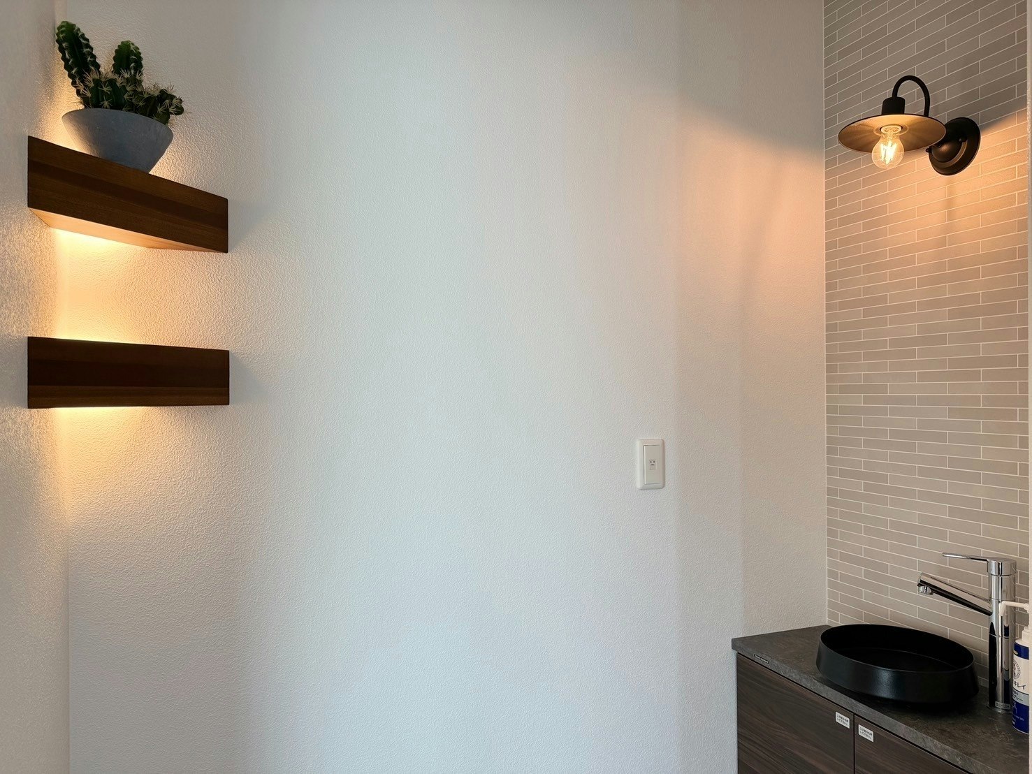 Akikawa koshi 5 TSMC15分 鉄骨1棟貸切戸建