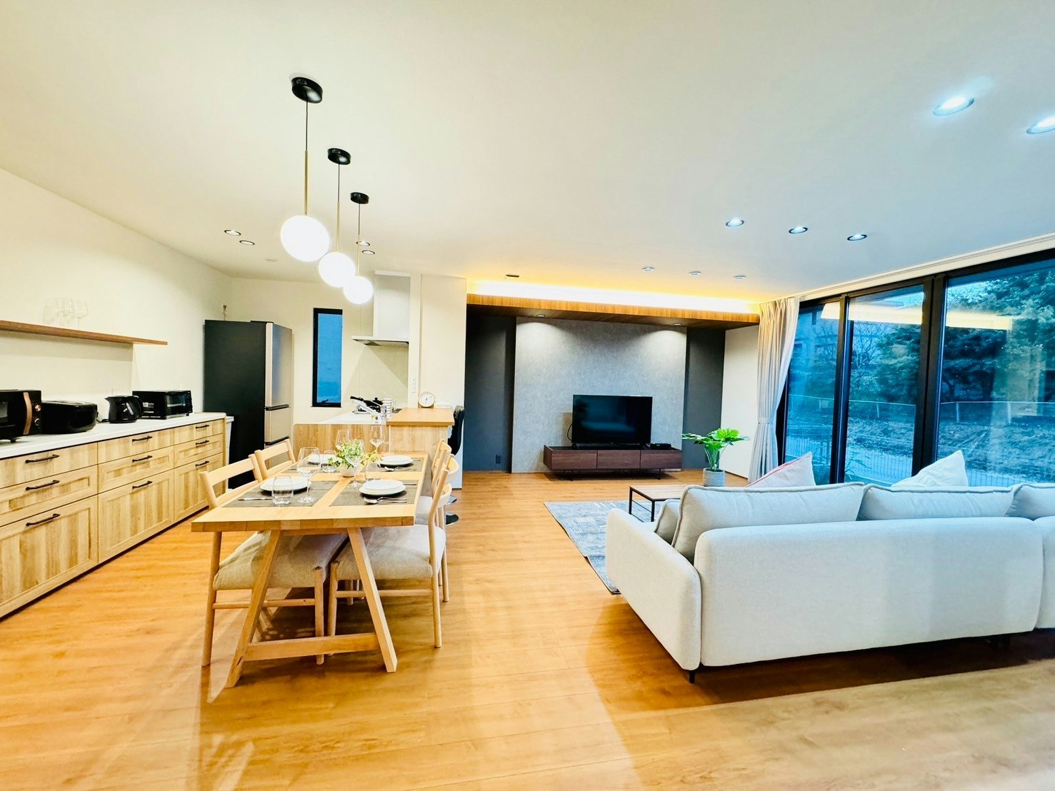 洋室4室+開放和室1室/一棟貸切/最大7名/Akikawa Koshi 9