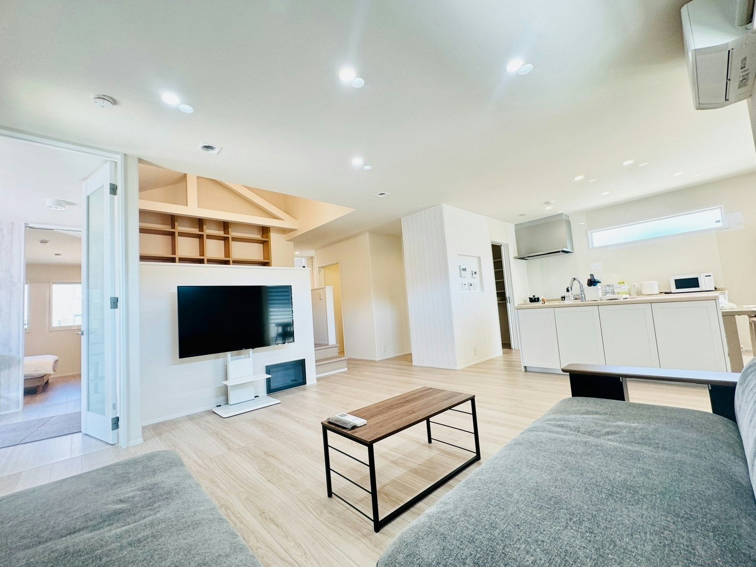 Akikawa Miyoshi 1 TSMC17分 鉄骨1棟貸切戸建