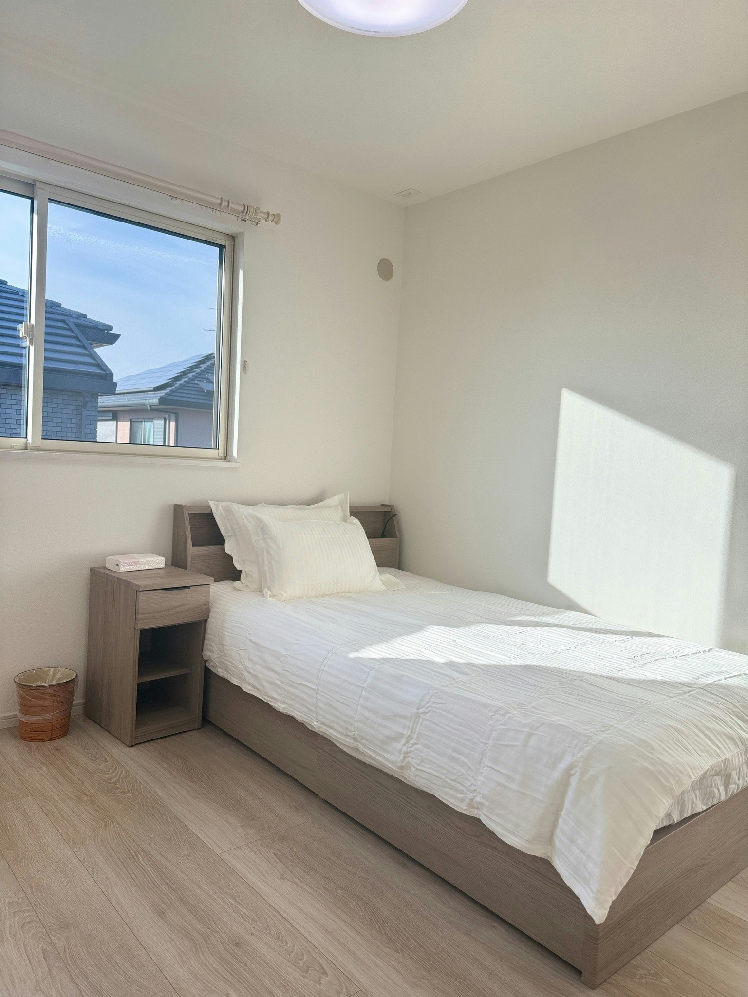 Akikawa Miyoshi 3 TSMC 17分鉄骨1棟貸切戸建