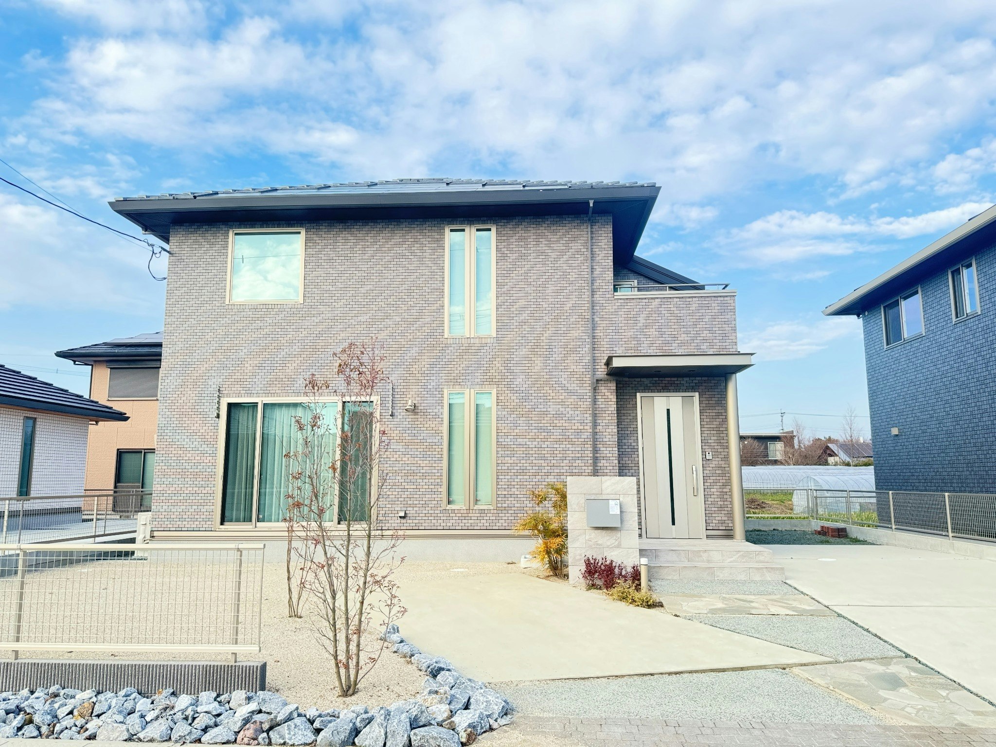 Akikawa Miyoshi 4 TSMC 17分鉄骨1棟貸切戸建