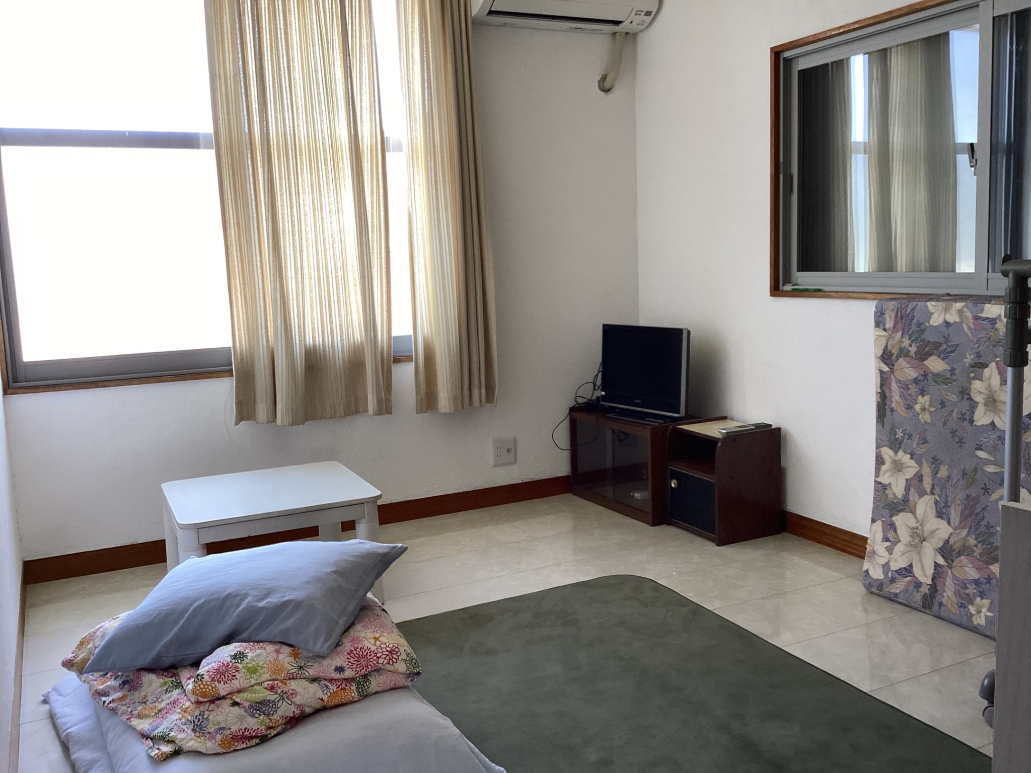 16m2 or 8m2 private room in the house (込)