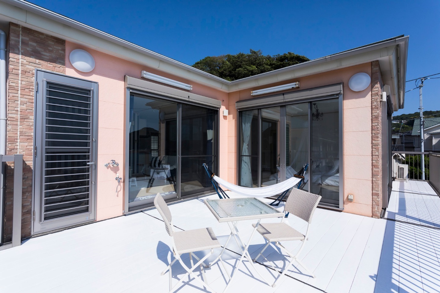 2階お客様専用入口部分