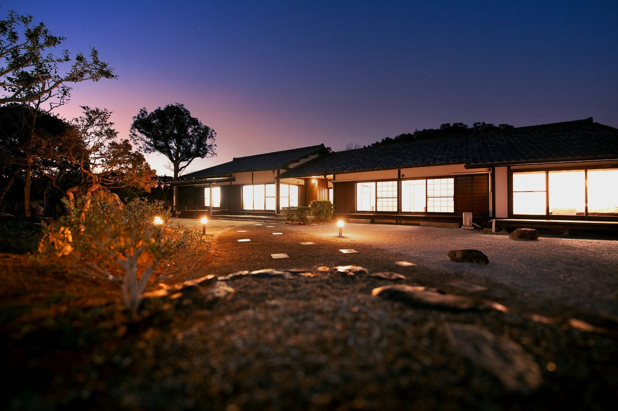 【平日限定割引】火水木が今だけお得!カラオケ/ BBQ /最大10名/連泊割/日本庭園/P6台