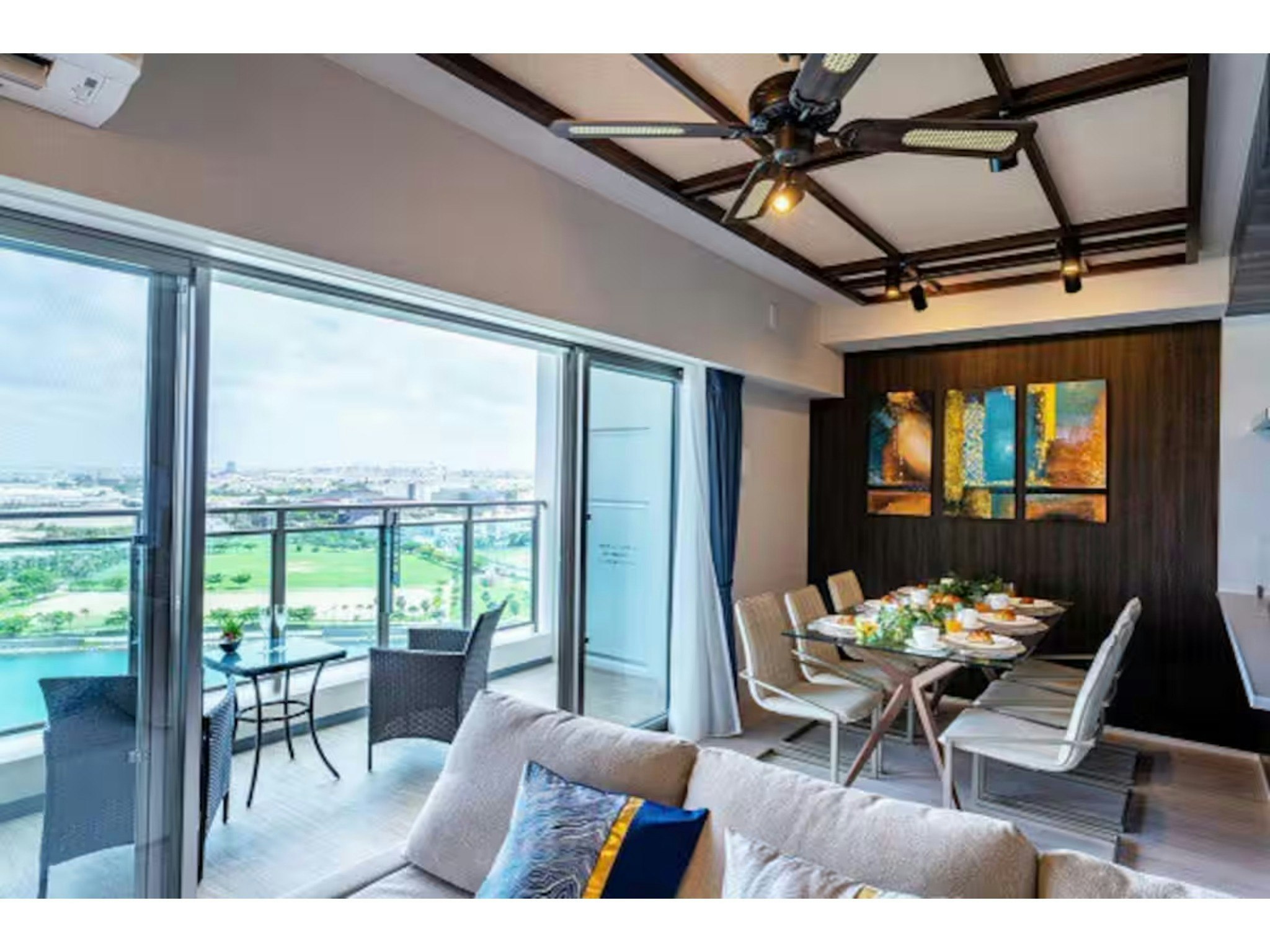 【禁煙】【R67】高層階からのsea view!那覇空港・国際通りどちらも車で10分!