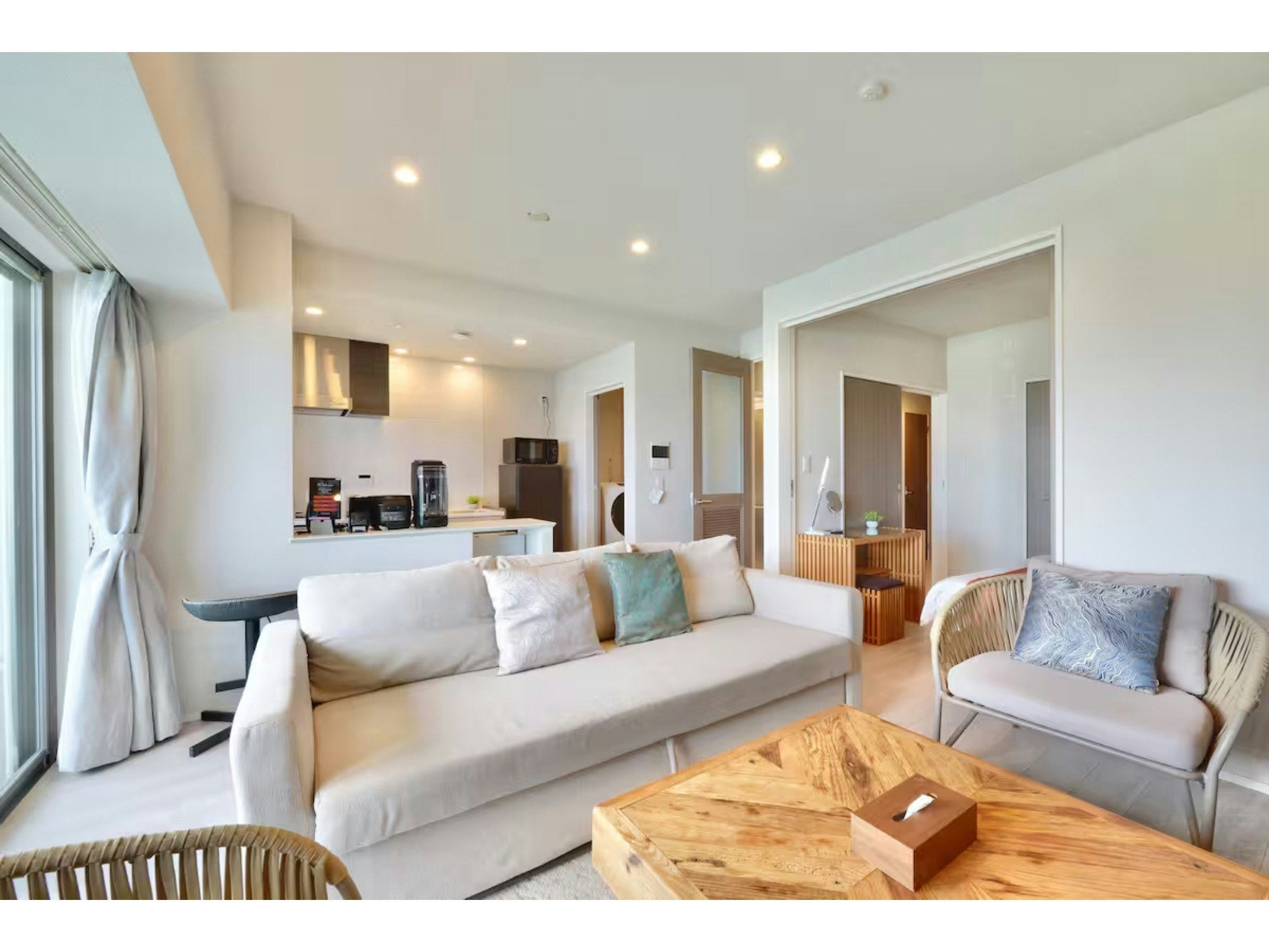 【禁煙】【R68】高層階からのsea view!那覇空港・国際通りどちらも車で10分!