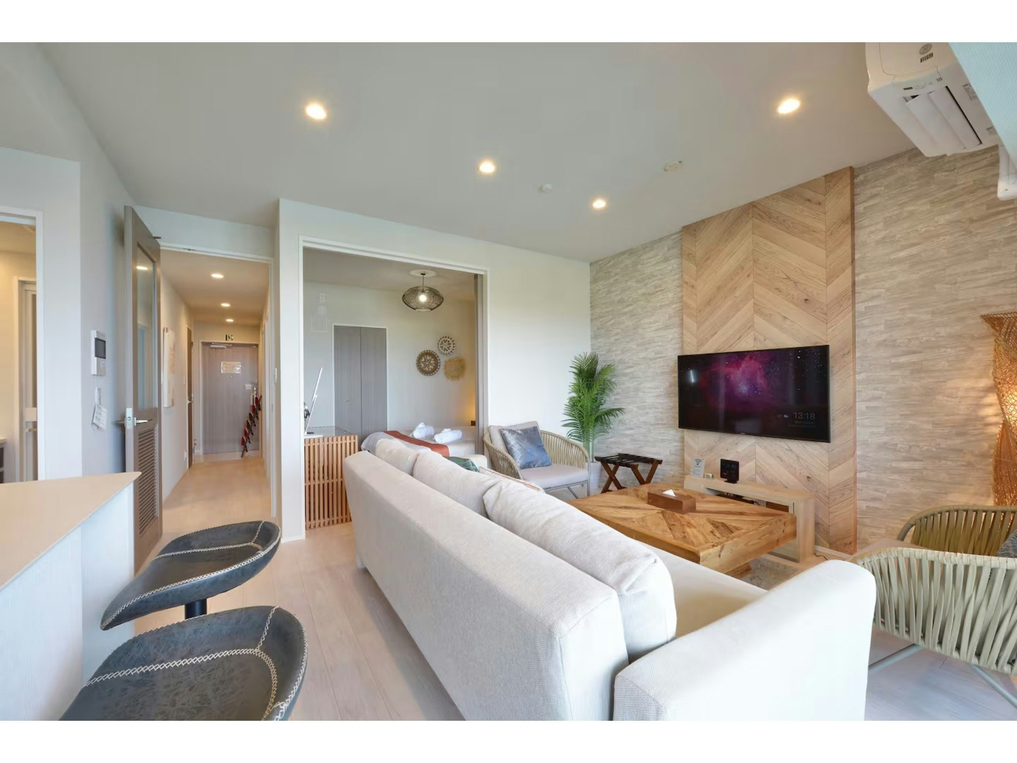 【禁煙】【R68】高層階からのsea view!那覇空港・国際通りどちらも車で10分!