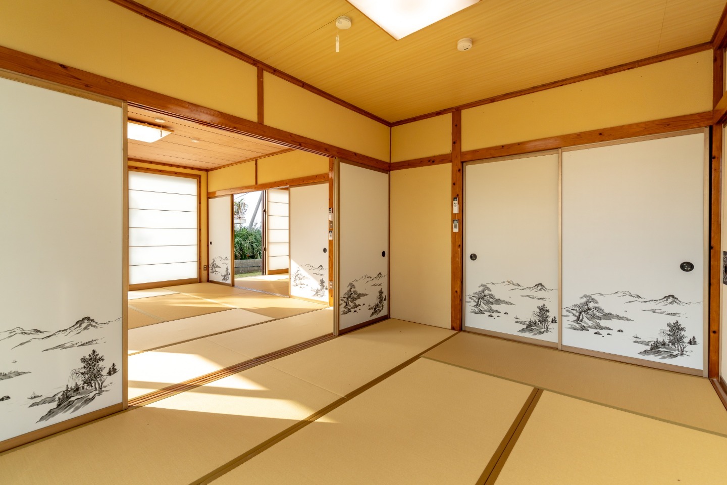 Tatami Rooms ＜和室＞
