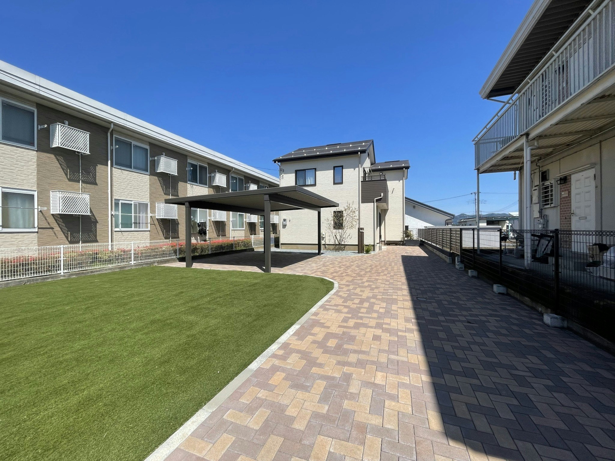 120平米(4LDK) +屋根裏|河口湖駅、ショッピングセンター徒歩6分|ガス乾燥機あり