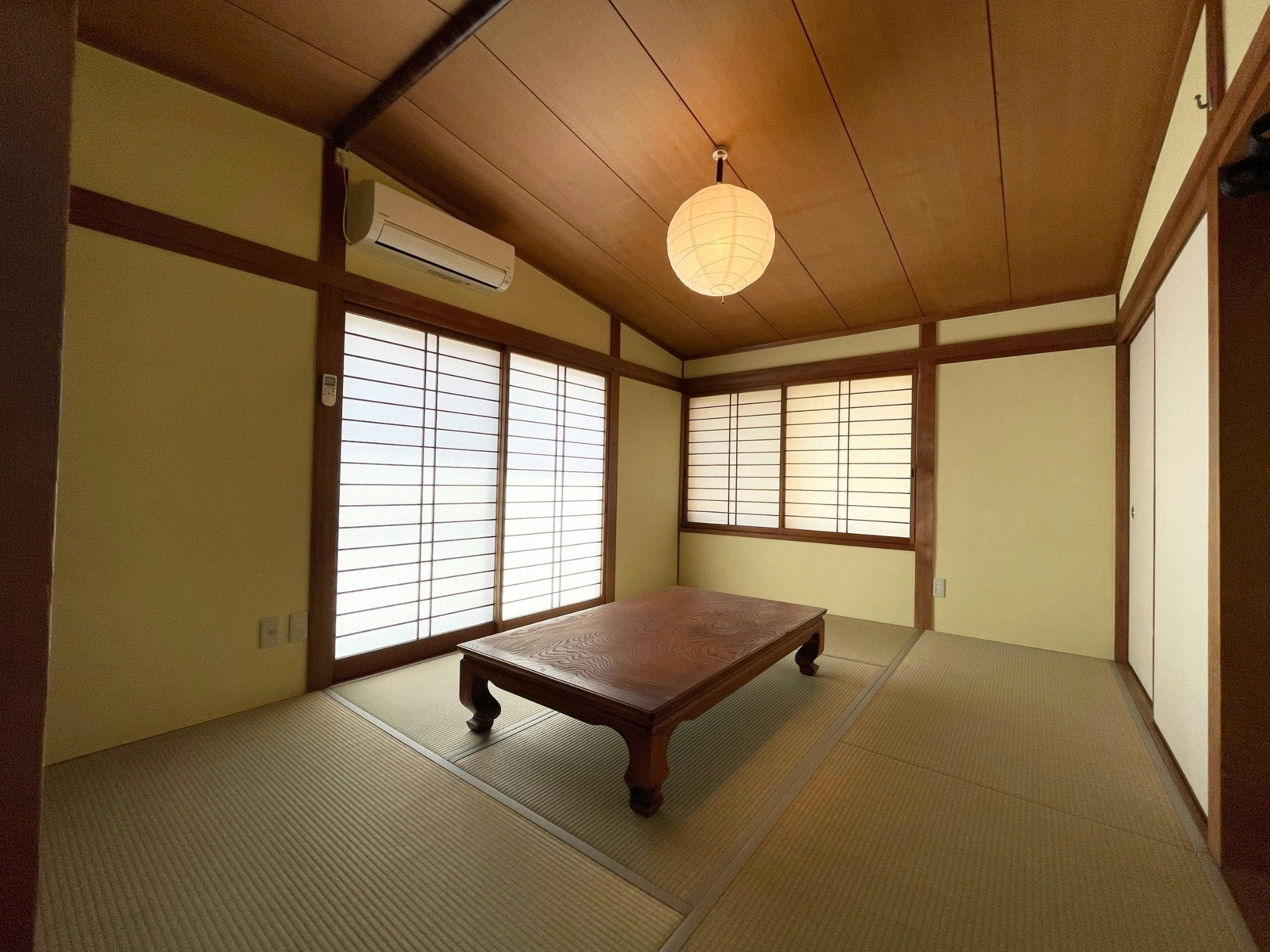 ファミリーグループに最適/10名まで/無料駐車場2台+軽自動車1台/キッズルーム完備