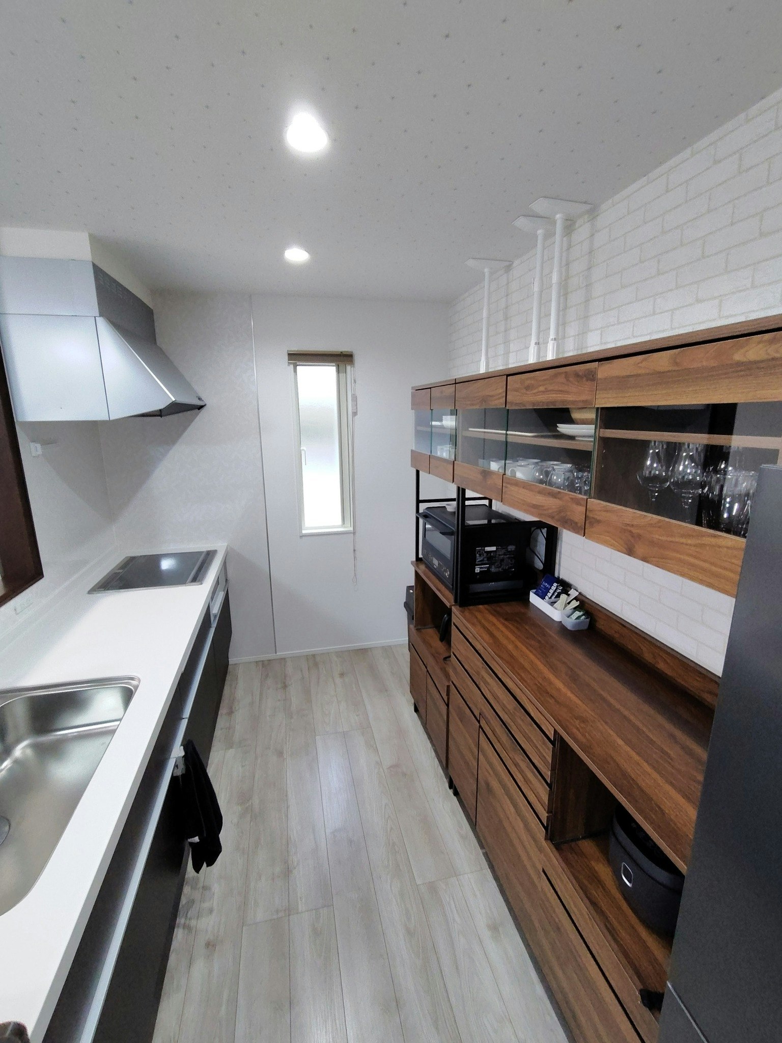 ペットとくつろぎの時間を過ごせる海辺の宿