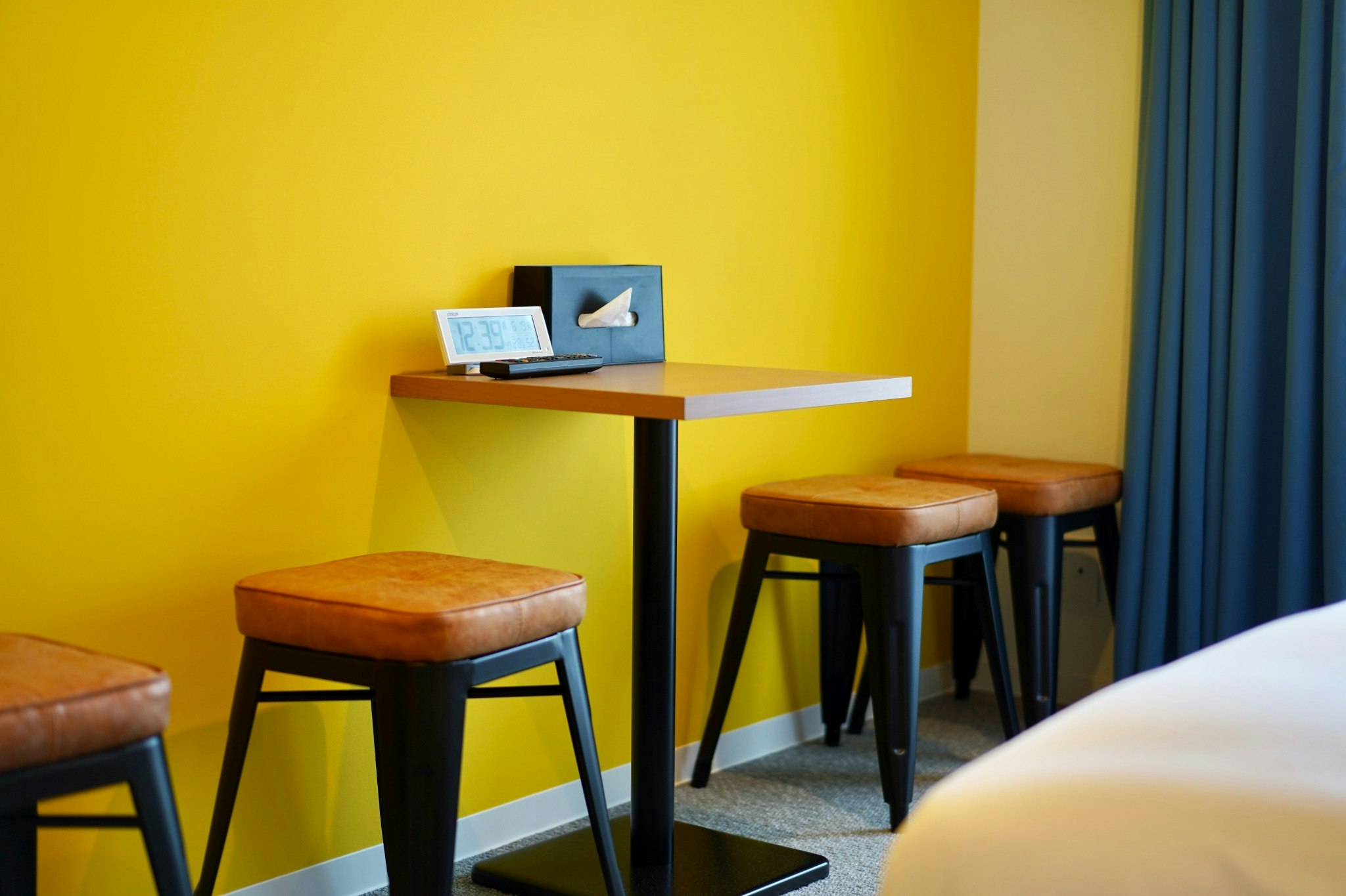 3シングル1ソファルーム