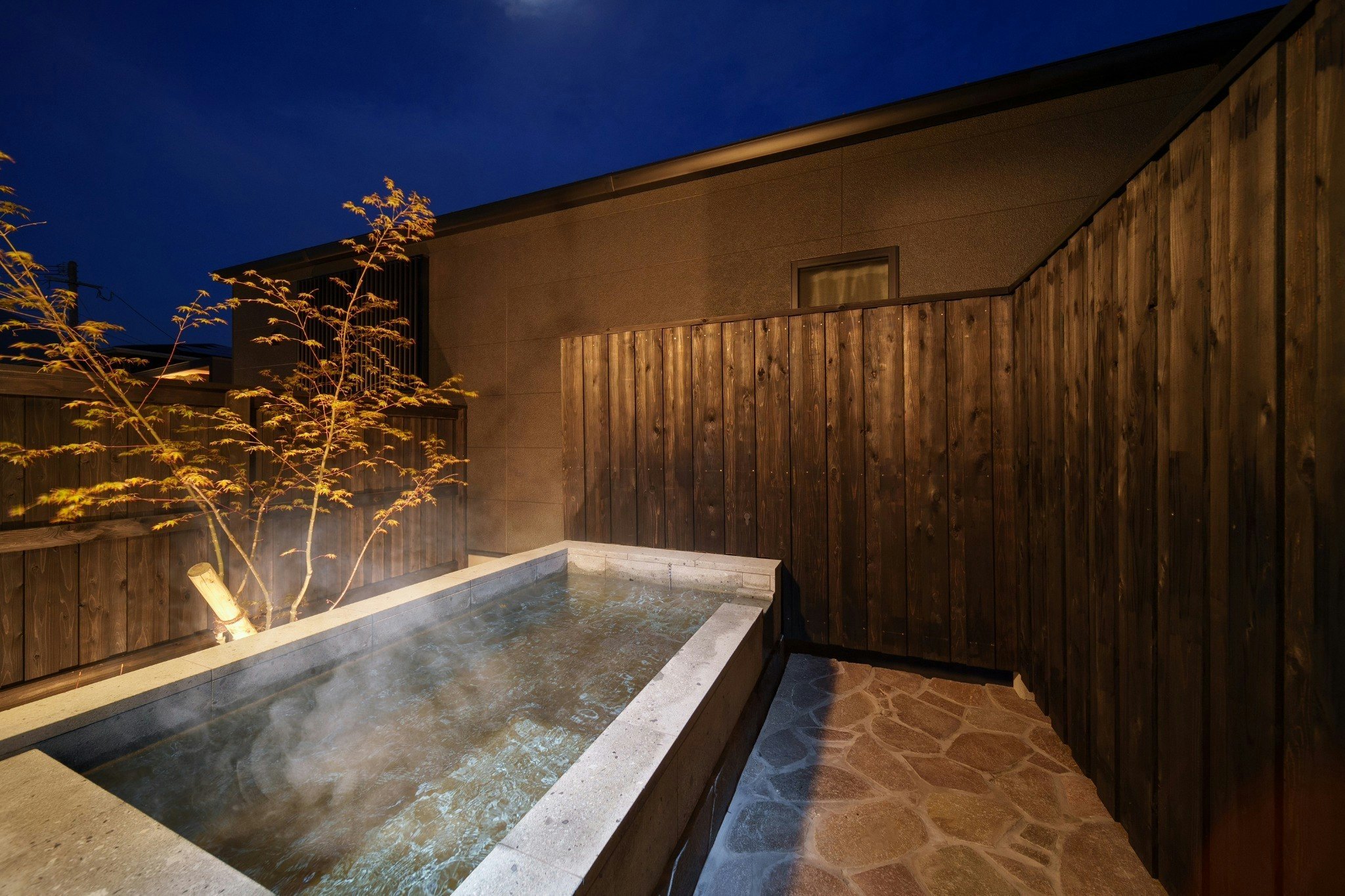 湯布院温泉 山の翠 C(山水) 専用露天風呂付きプライベートヴィラ 最大10名まで宿泊可 