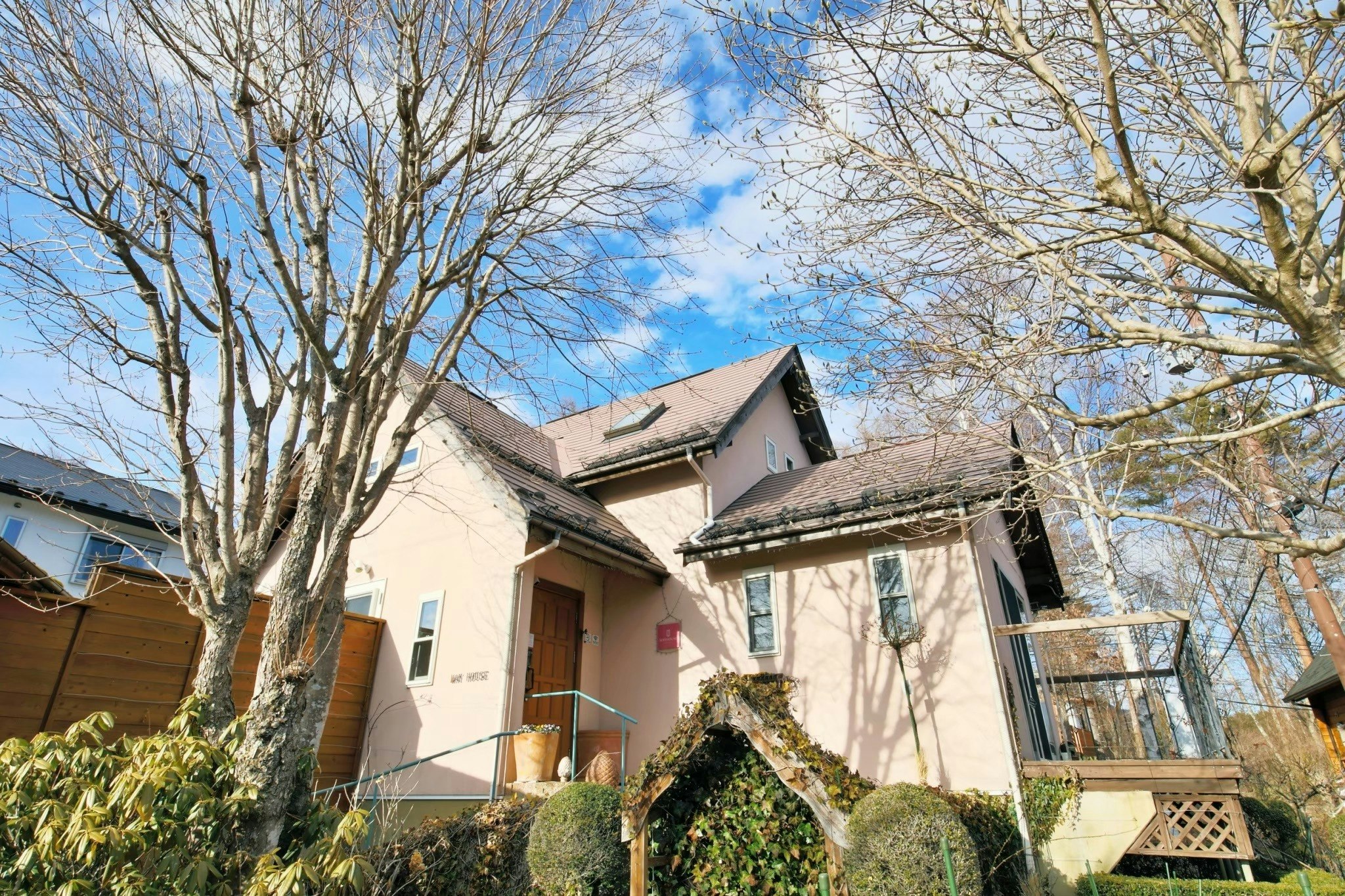 富士山を一望*四季折々のコテージハウス*最大4名様*WIFI+駐車場付き